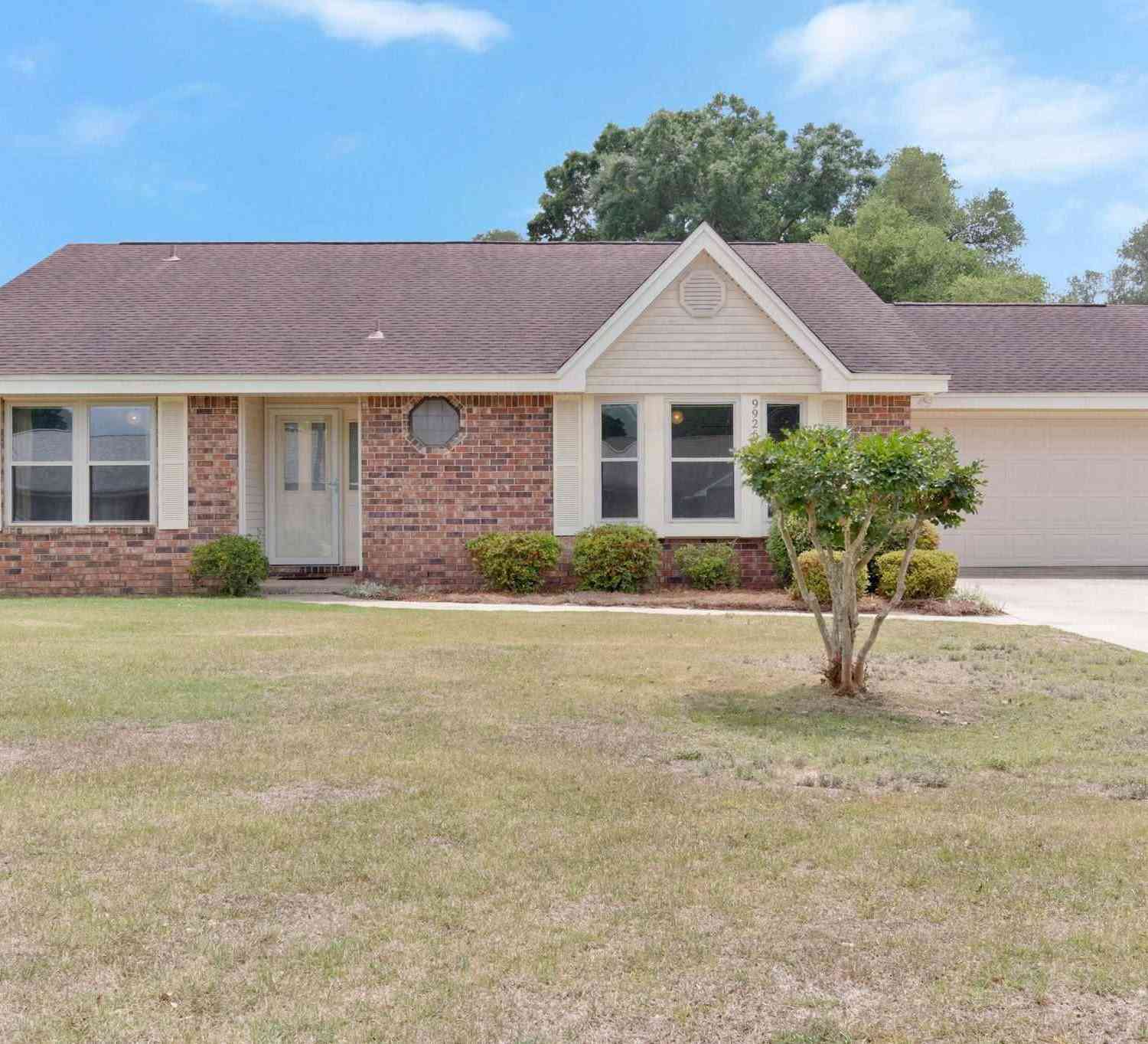 Homes For Sale - 9926 Candlestick Ln<br/> Pensacola, FL 32514