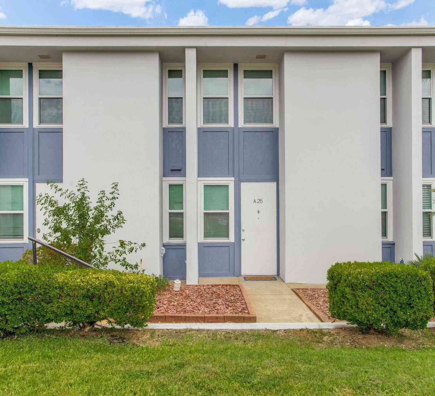 Homes For Rent - 201 Pensacola Beach Rd #A25<br/> Gulf Breeze, FL 32561