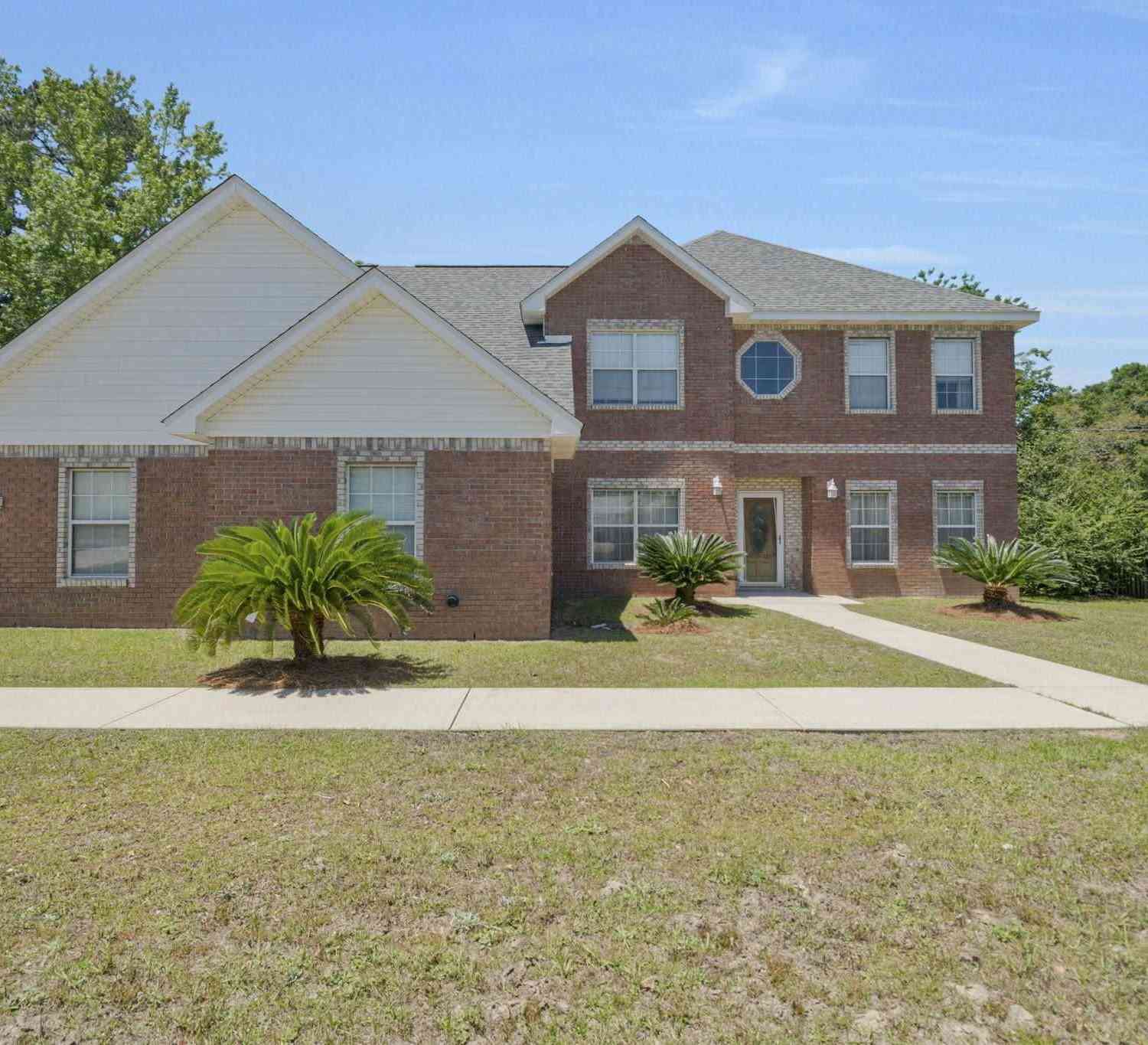 Homes For Sale - 8543 Scenic Hills Dr<br/> Pensacola, FL 32514