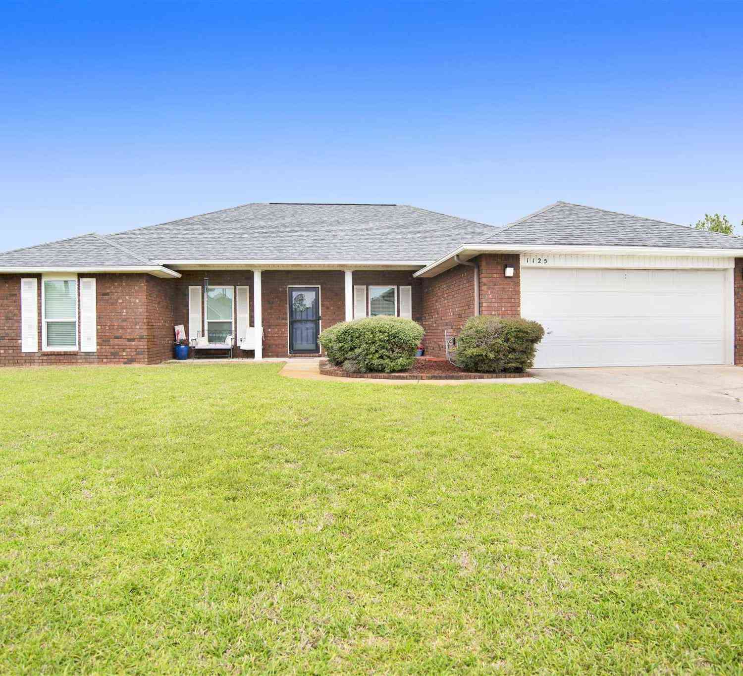 Homes For Sale - 1125 Freeboard Blvd<br/> Pensacola, FL 32507