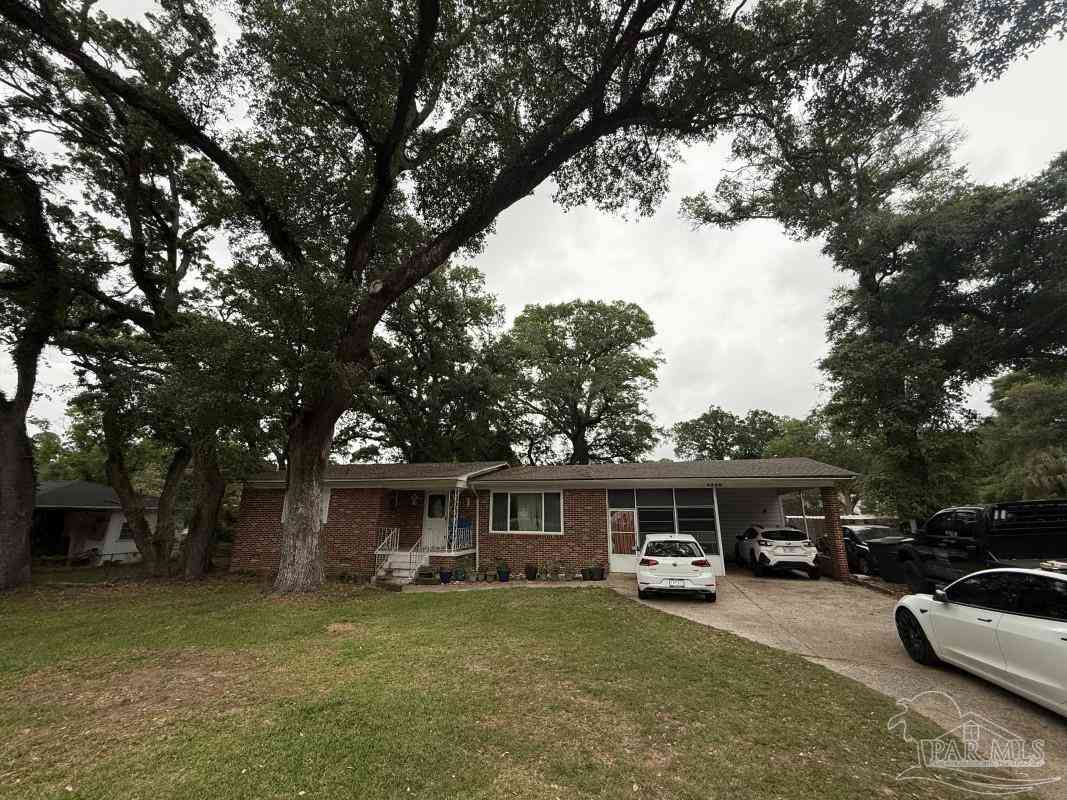 Homes For Sale - 4666 N 9th Ave<br/> Pensacola, FL 32503