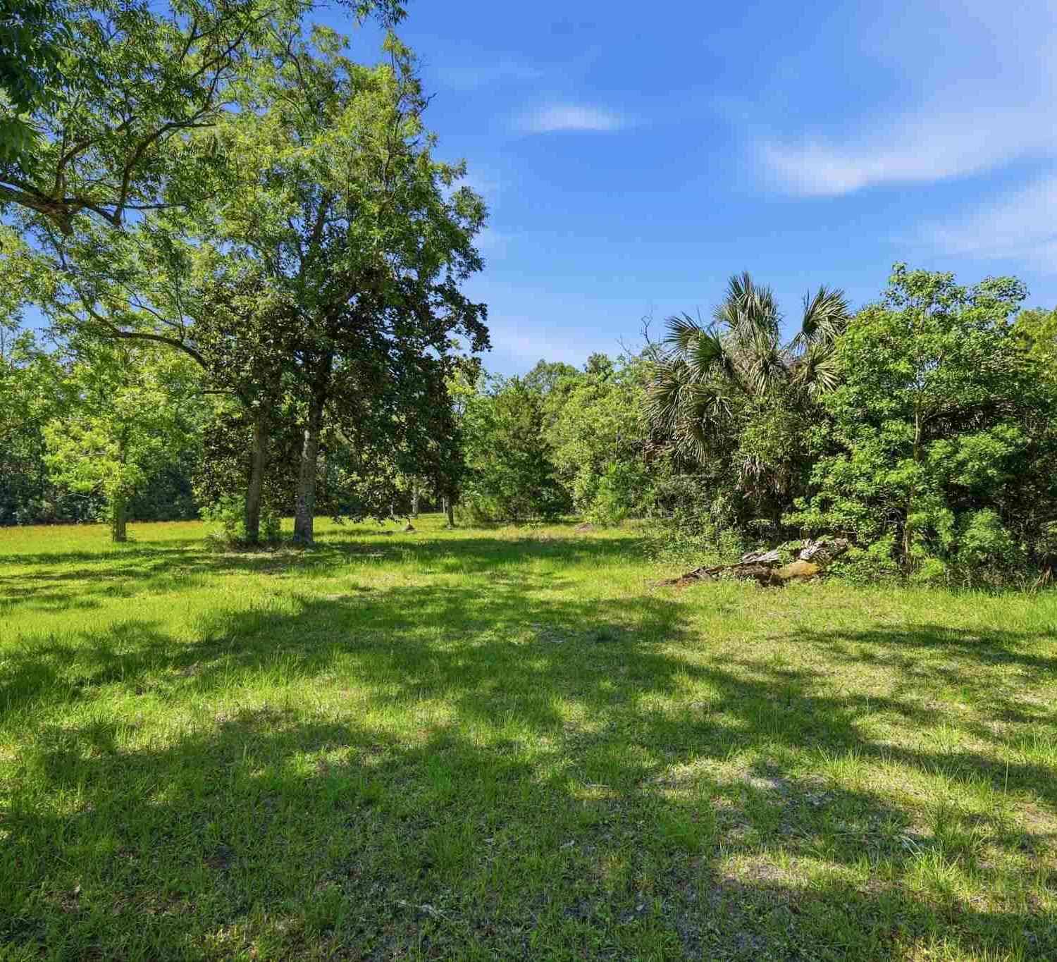 Homes For Sale - 9765 N Loop Rd<br/> Pensacola, FL 32507