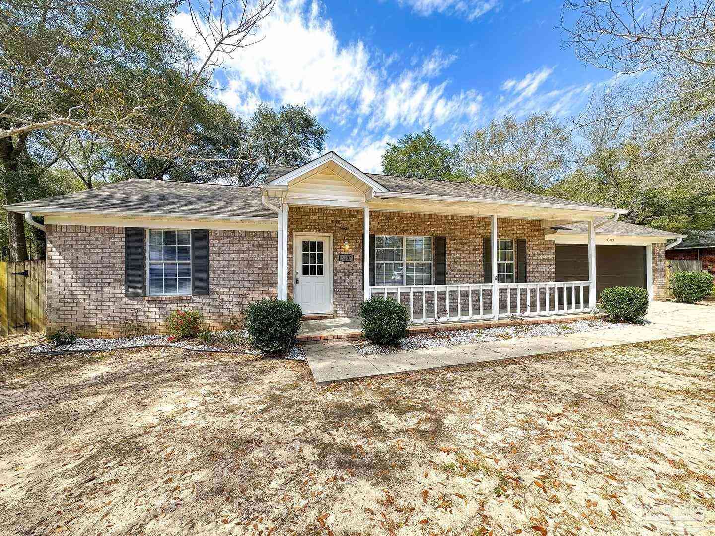 Homes For Rent - 5105 Westport Dr<br/> Milton, FL 32570