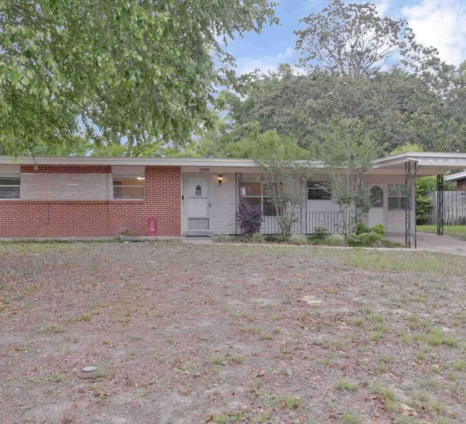 Homes For Sale - 3900 San Gabriel Dr<br/> Pensacola, FL 32504