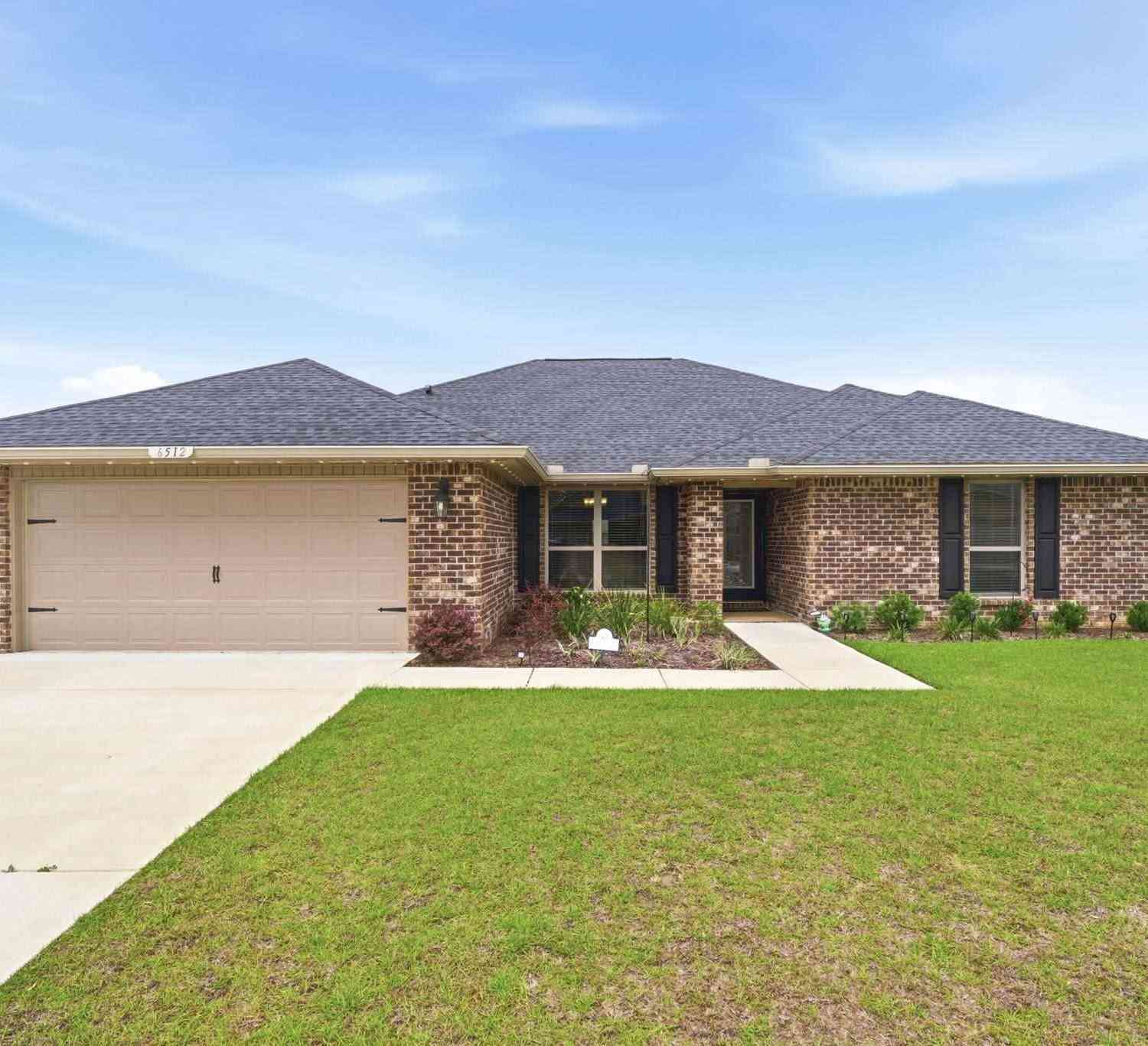 Homes For Sale - 6512 Benelli Dr<br/> Milton, FL 32570