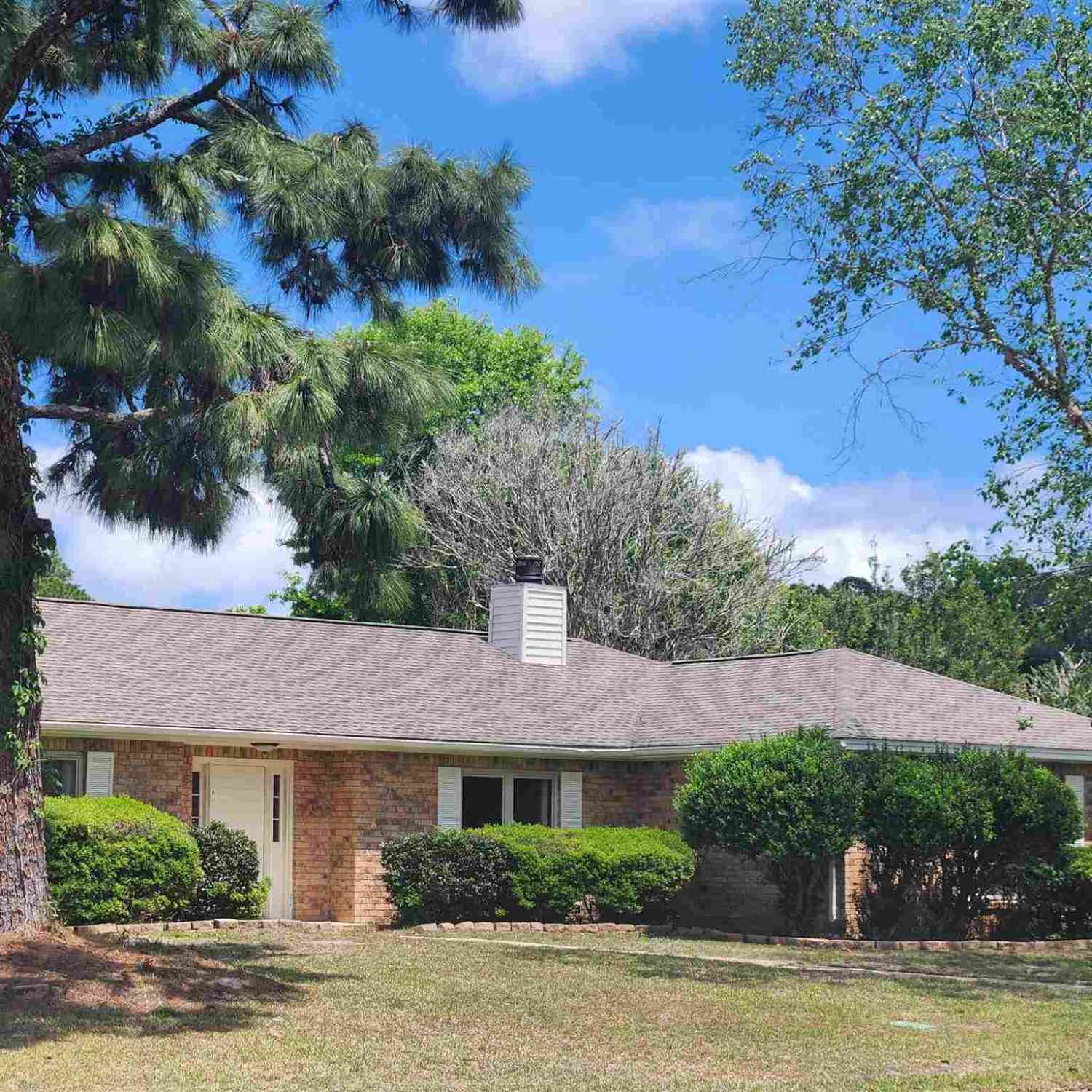 Homes For Sale - 6818 Kitty Hawk Cir<br/> Pensacola, FL 32506