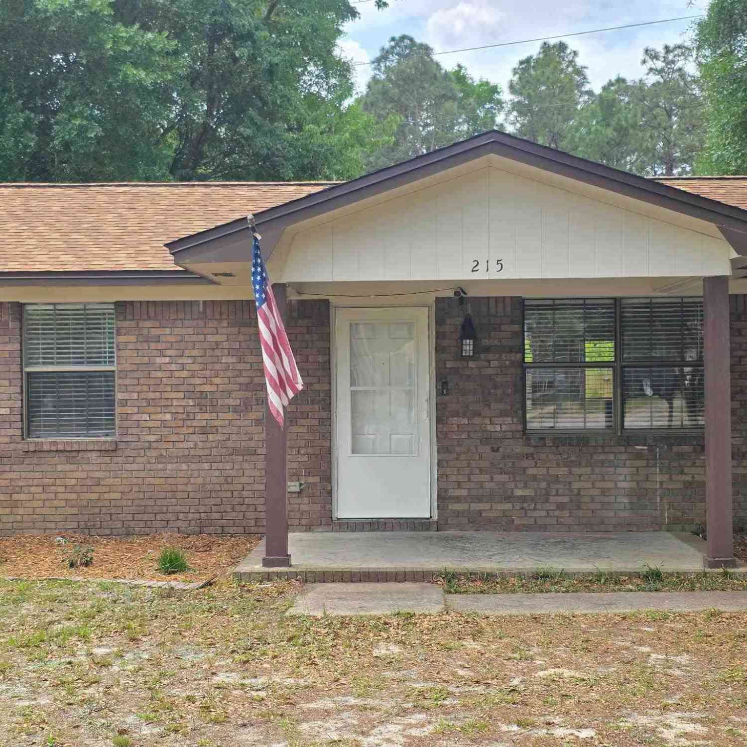 Homes For Sale - 215 Aza Pl<br/> Okaloosa County, Crestview, FL 32539