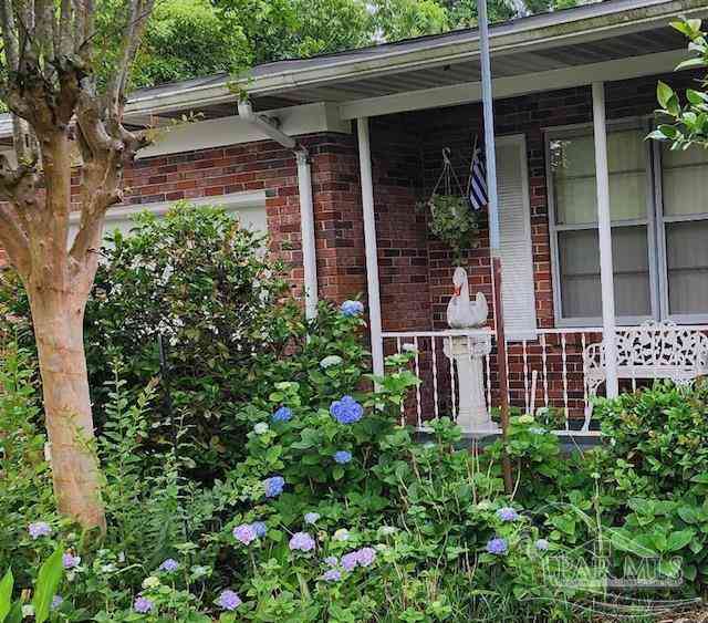 Homes For Sale - 5801 Kendall Ave<br/> Pensacola, FL 32506