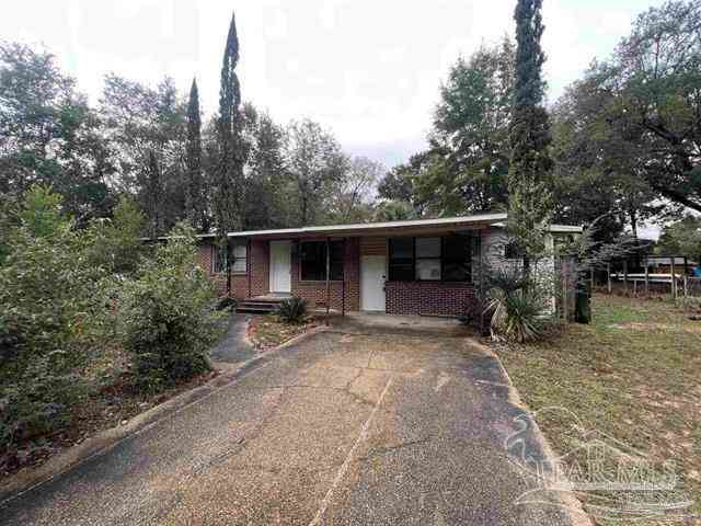 Homes For Rent - 5733 Orange St<br/> Milton, FL 32570
