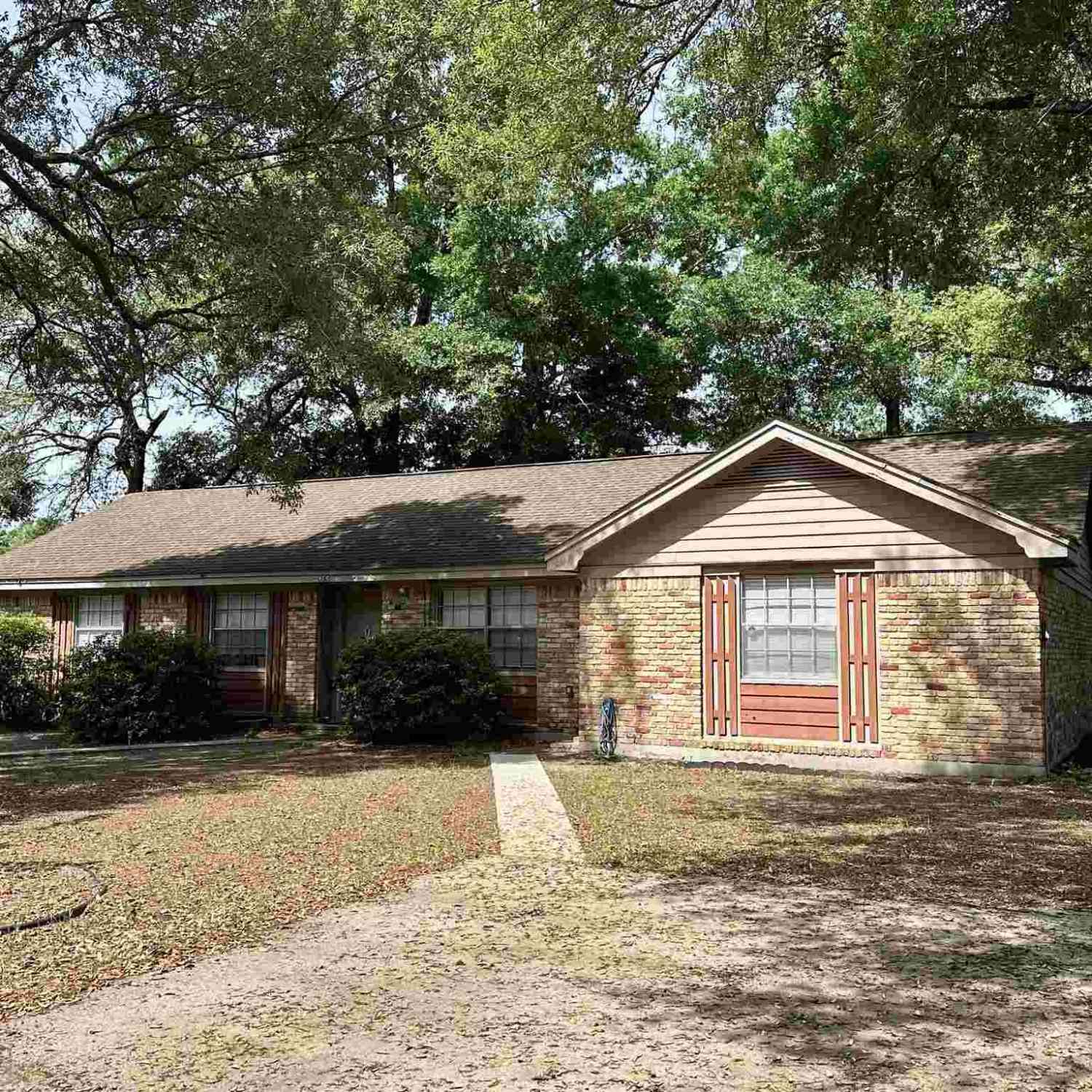 Multifamily For Rent - 5185 Hilltop Dr<br/> Milton, FL 32570