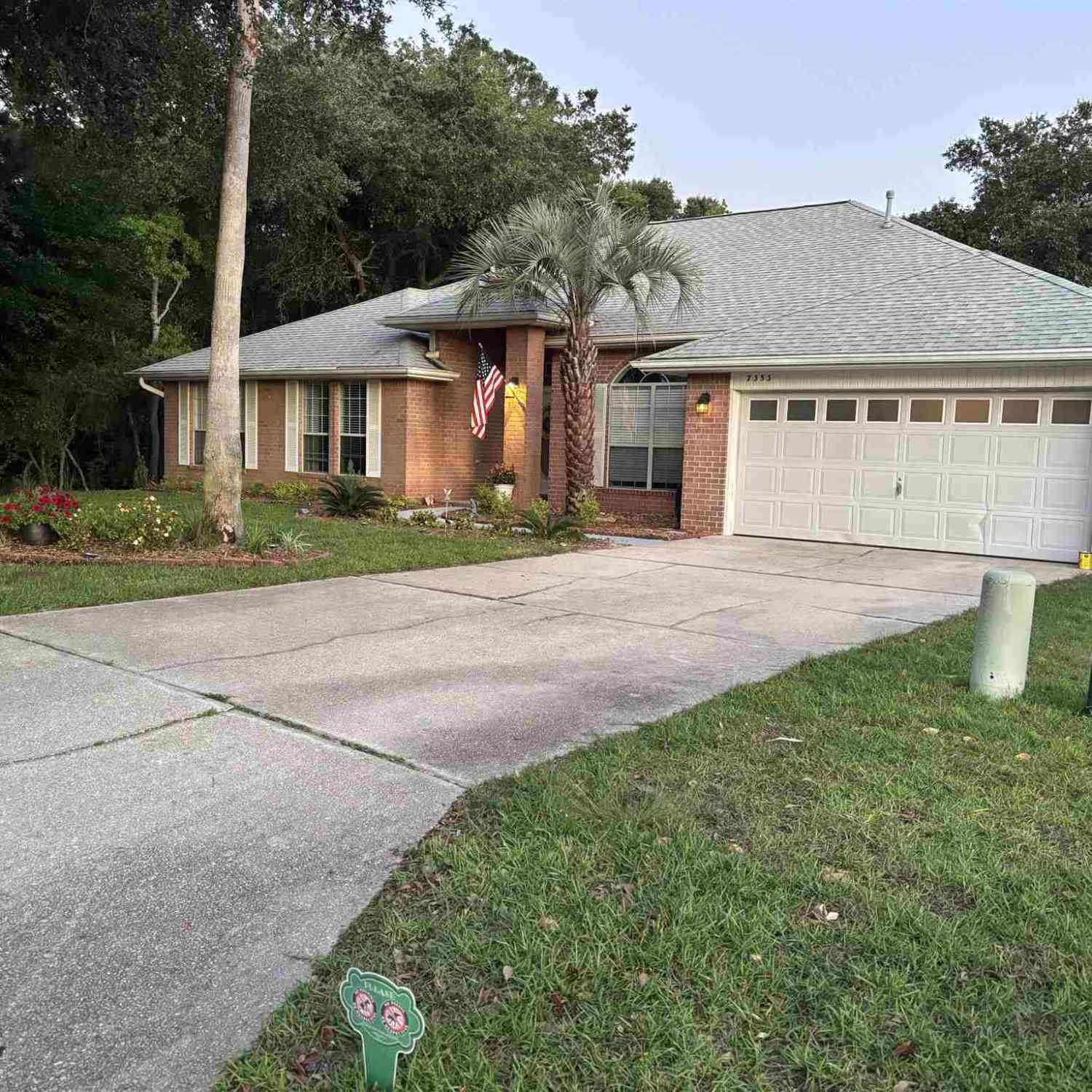 Homes For Sale - 7353 Peterson Ln<br/> Pensacola, FL 32506