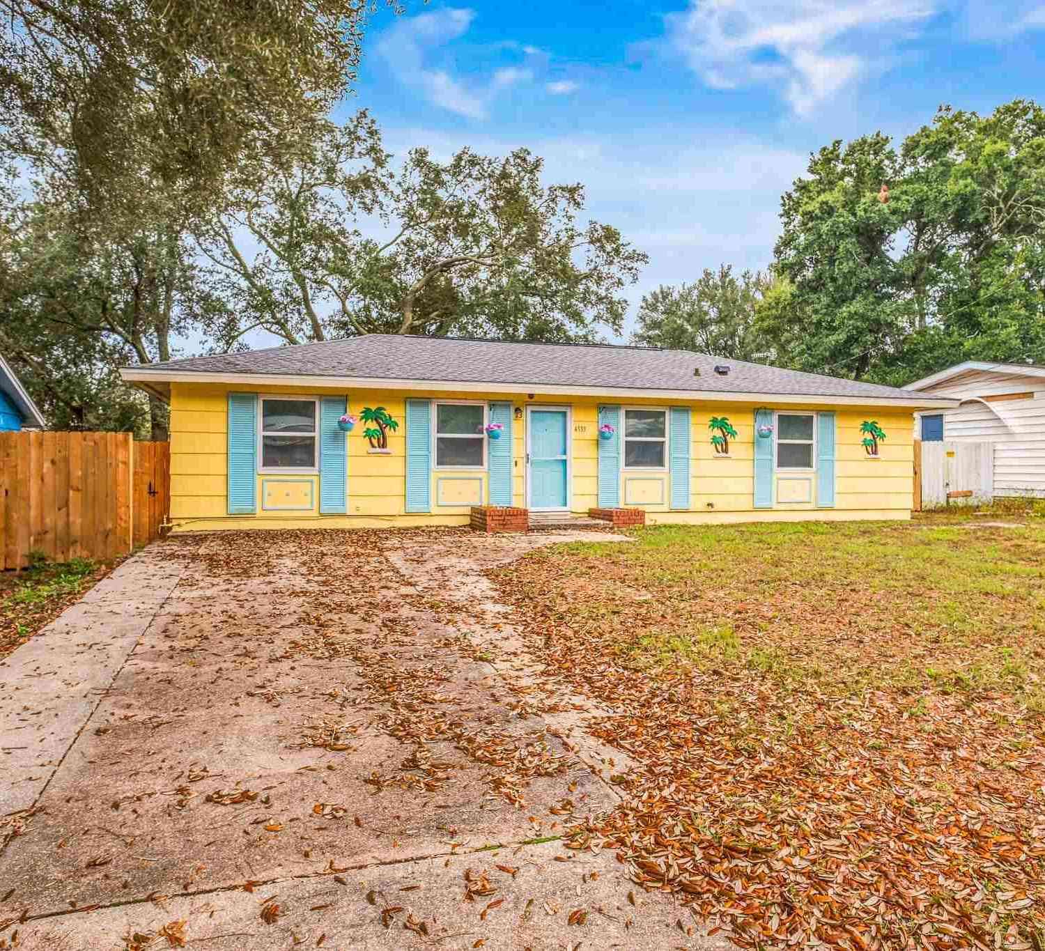 Homes For Sale - 4333 Wycliff Dr<br/> Pensacola, FL 32514