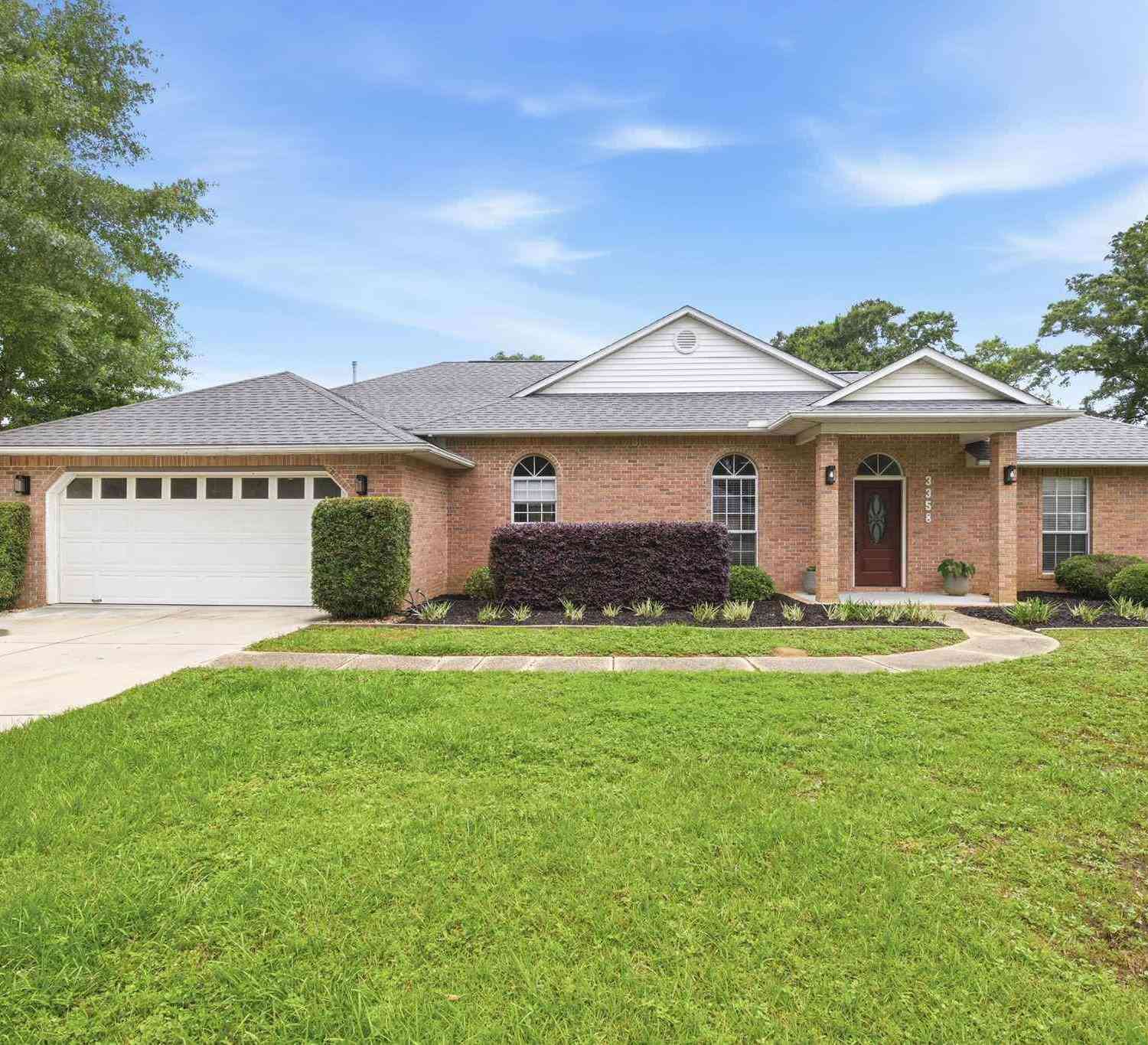 Homes For Sale - 3358 Indian Hills Dr<br/> Pace, FL 32571