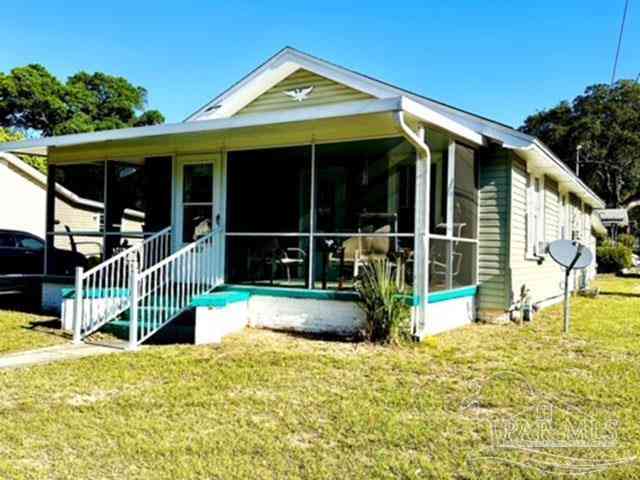 Homes For Sale - 1600 W Gregory St<br/> Pensacola, FL 32502
