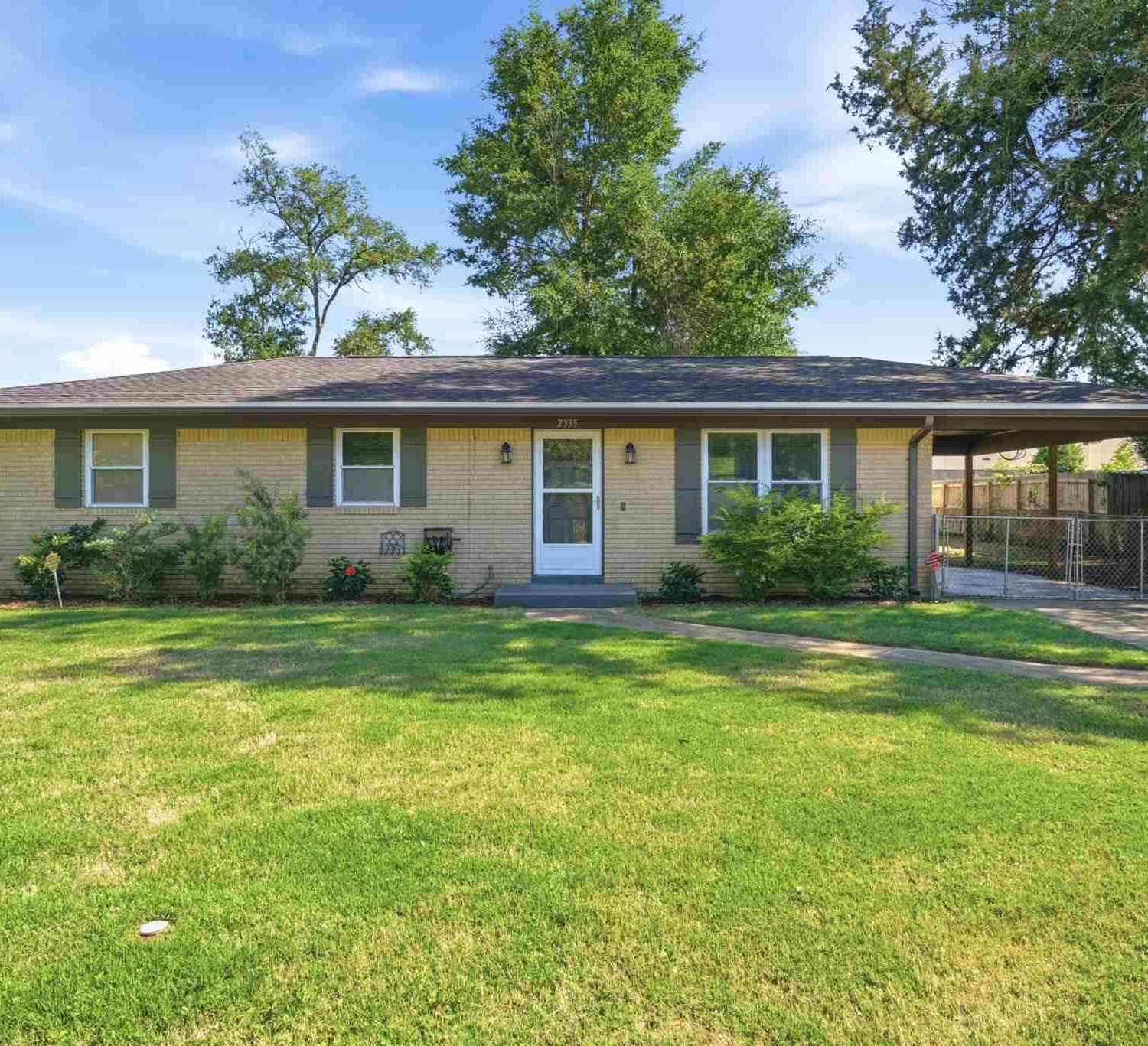 Homes For Sale - 2335 Merle Cir<br/> Pensacola, FL 32526