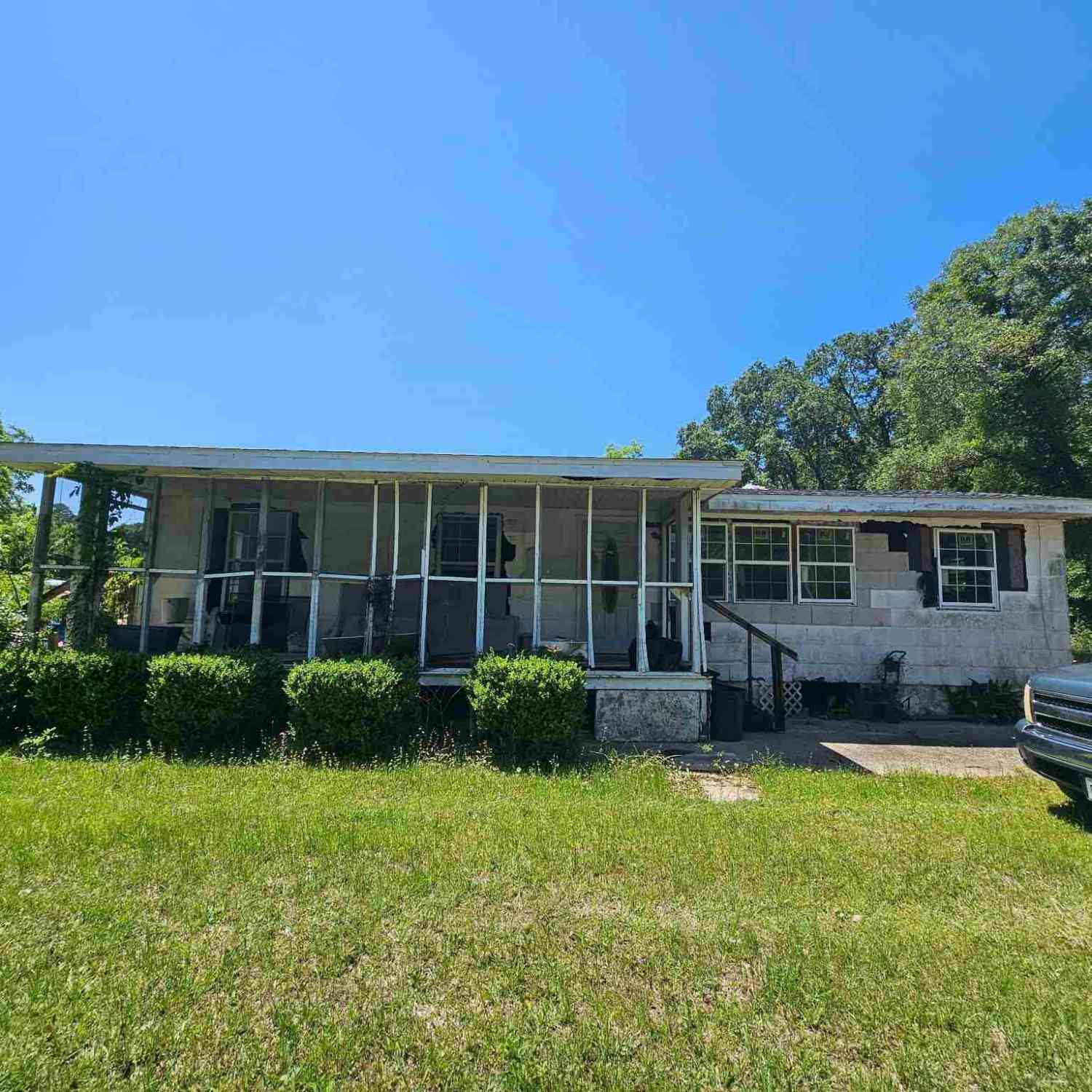 Homes For Sale - 829 W Hope Dr<br/> Pensacola, FL 32534