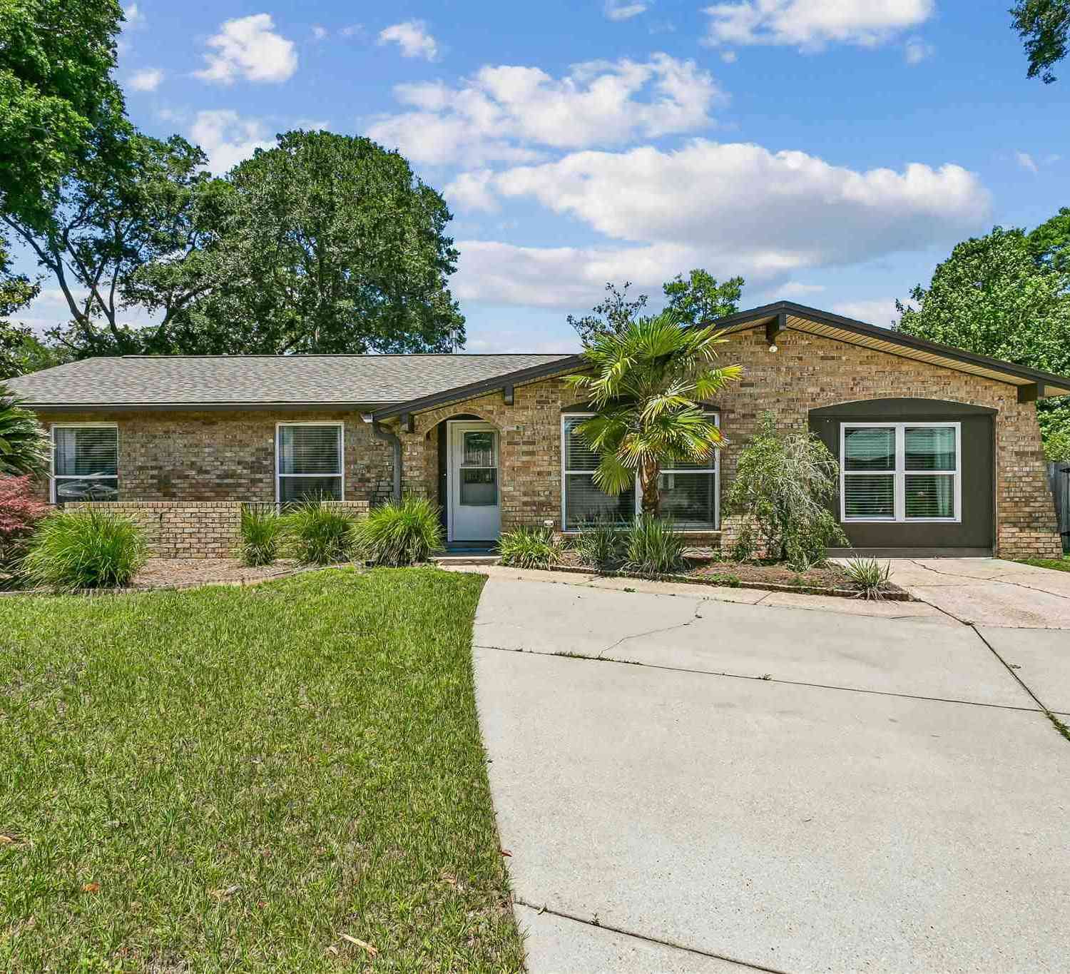 Homes For Sale - 3640 Mclean Ave<br/> Pensacola, FL 32514