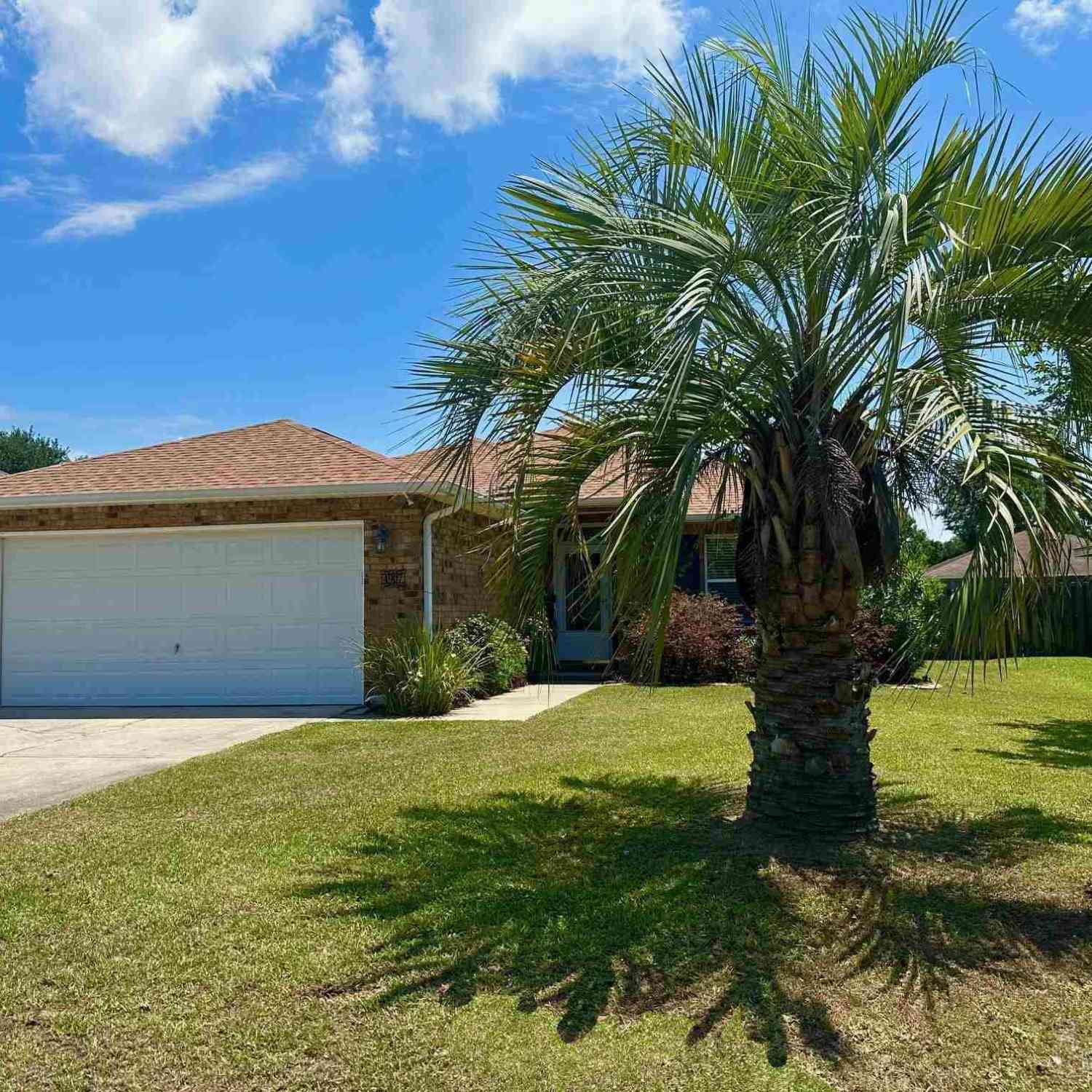 Homes For Sale - 4907 Makenna Cir<br/> Pace, FL 32571