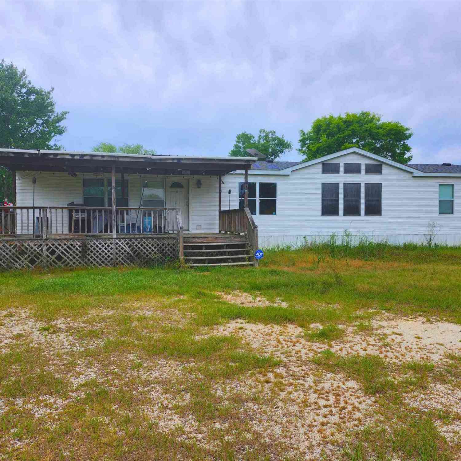 Homes For Sale - 4051 Lambert Bridge Rd<br/> Mcdavid, FL 32568