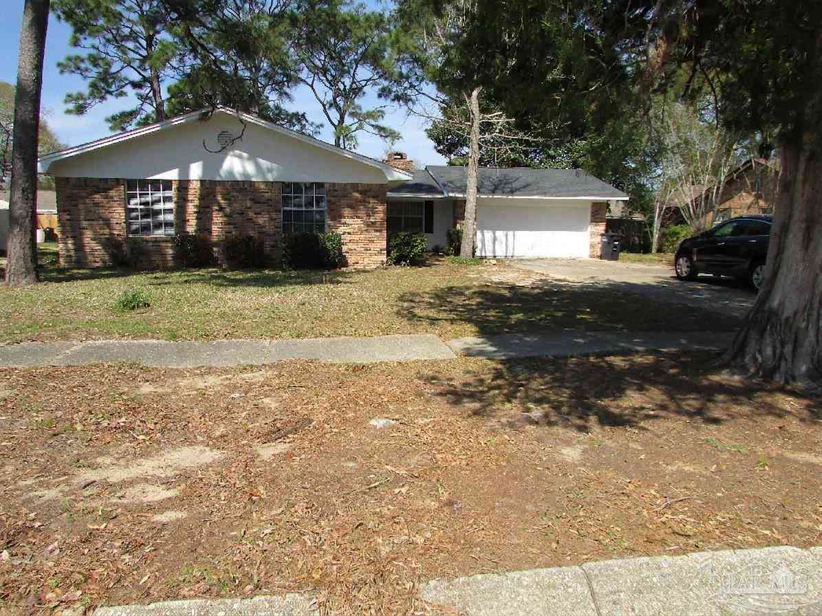 Homes For Sale - 5715 Keystone Rd<br/> Pensacola, FL 32504