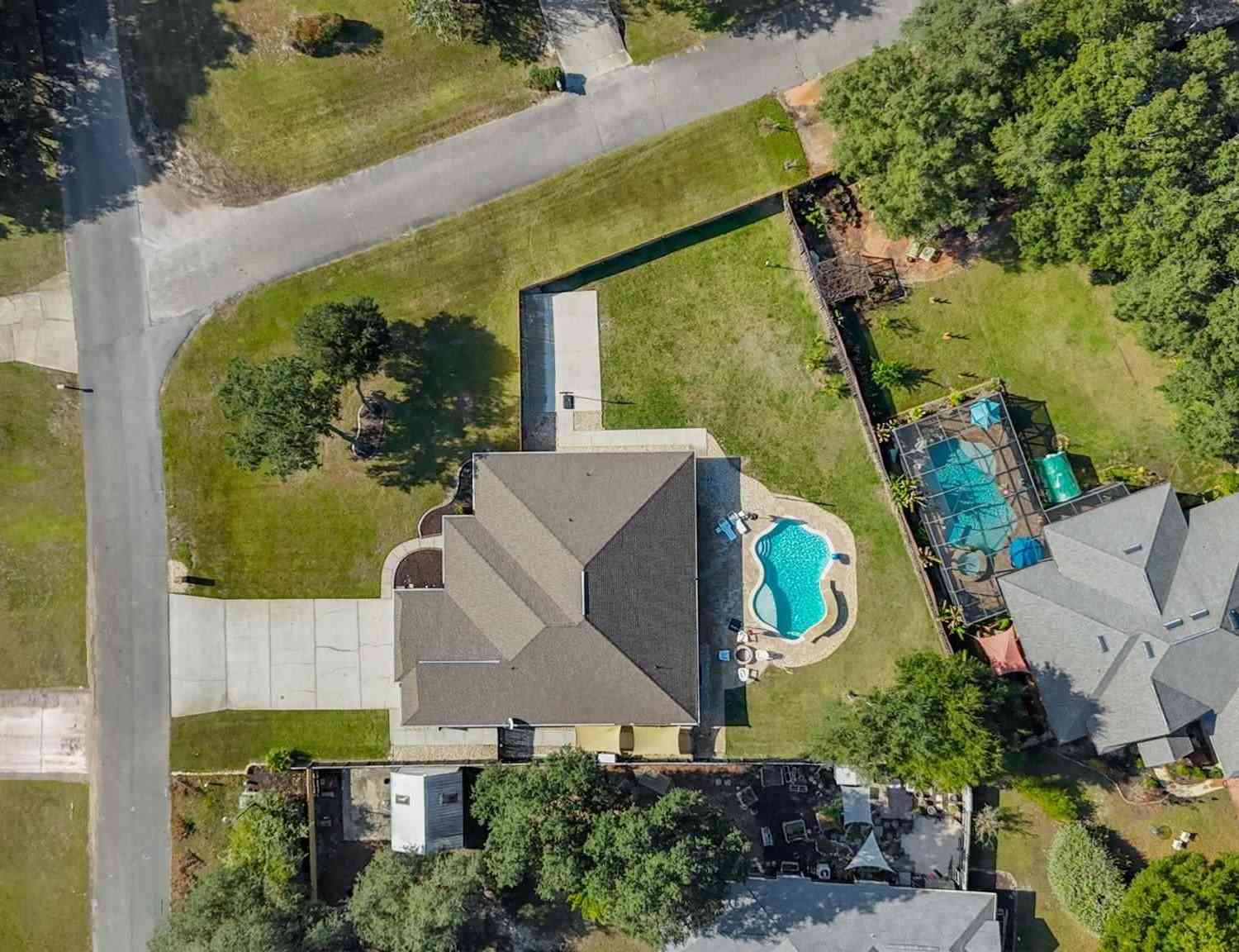 Homes For Sale - 2365 Crescent Rd<br/> Navarre, FL 32566