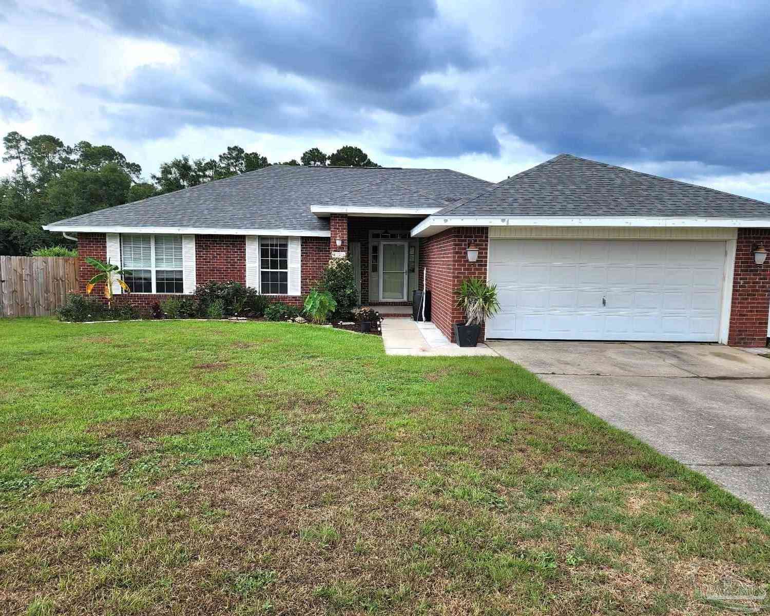 Homes For Rent - 4772 La Casa Cir<br/> Pace, FL 32571