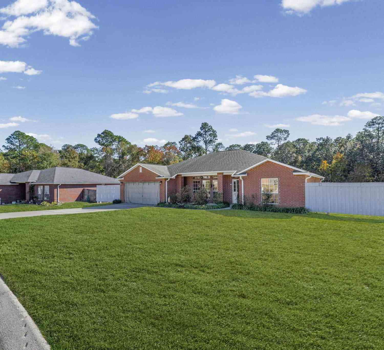 Homes For Sale - 2165 Liberty Loop Rd<br/> Cantonment, FL 32533
