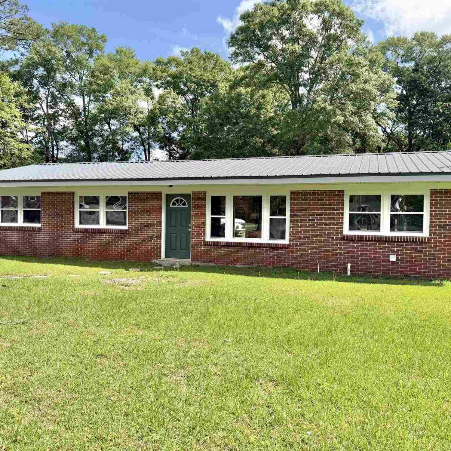 Homes For Sale - 404 W Craig St<br/> Atmore, AL 36502