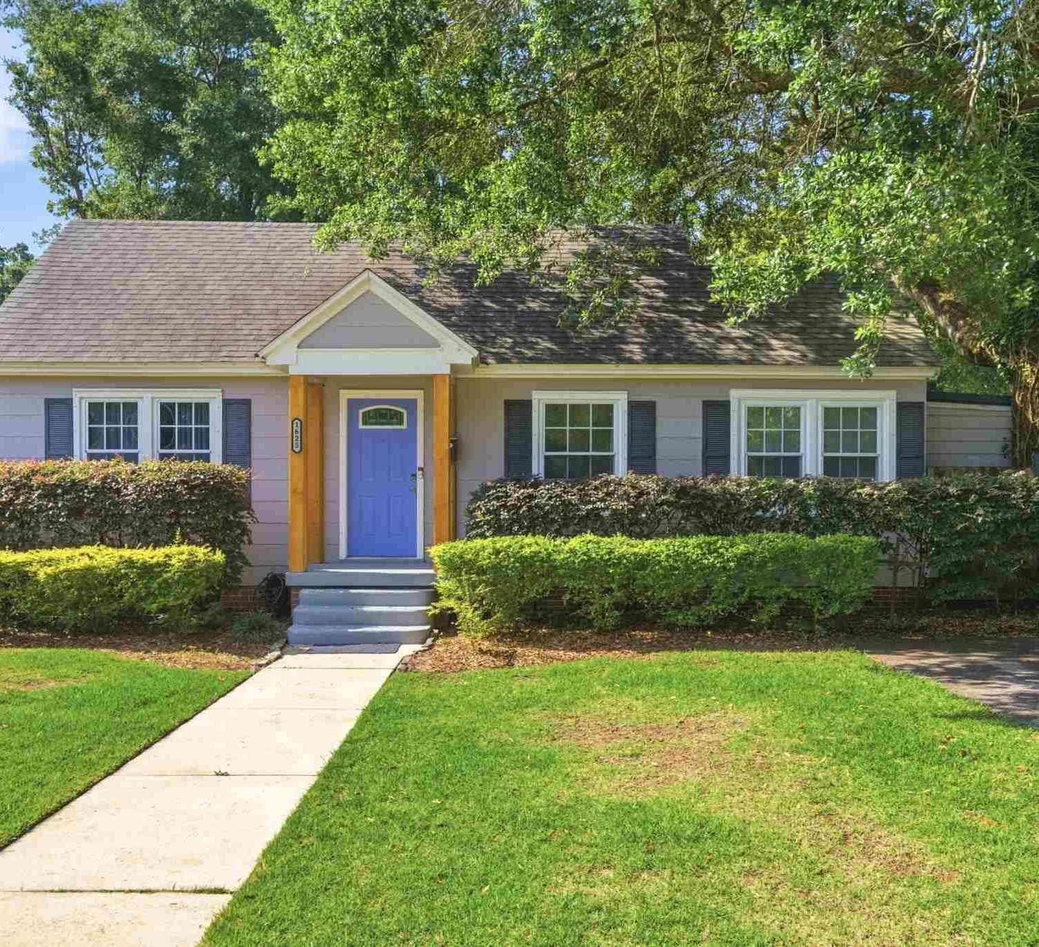 Homes For Sale - 1625 E Maxwell St<br/> Pensacola, FL 32503