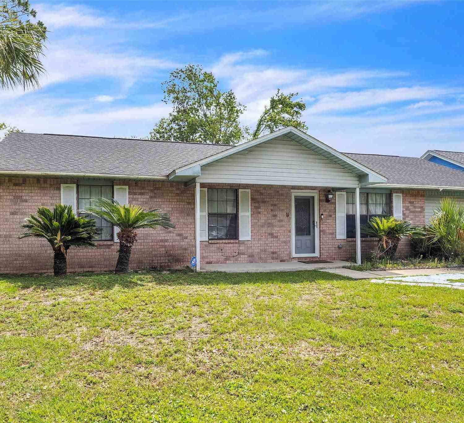 Homes For Sale - 1118 Bremen Ave<br/> Pensacola, FL 32507