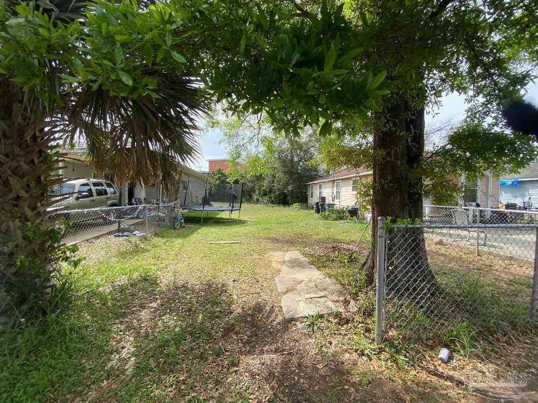 Vacant Land For Sale - 2305 N Spring St<br/> Pensacola, FL 32501