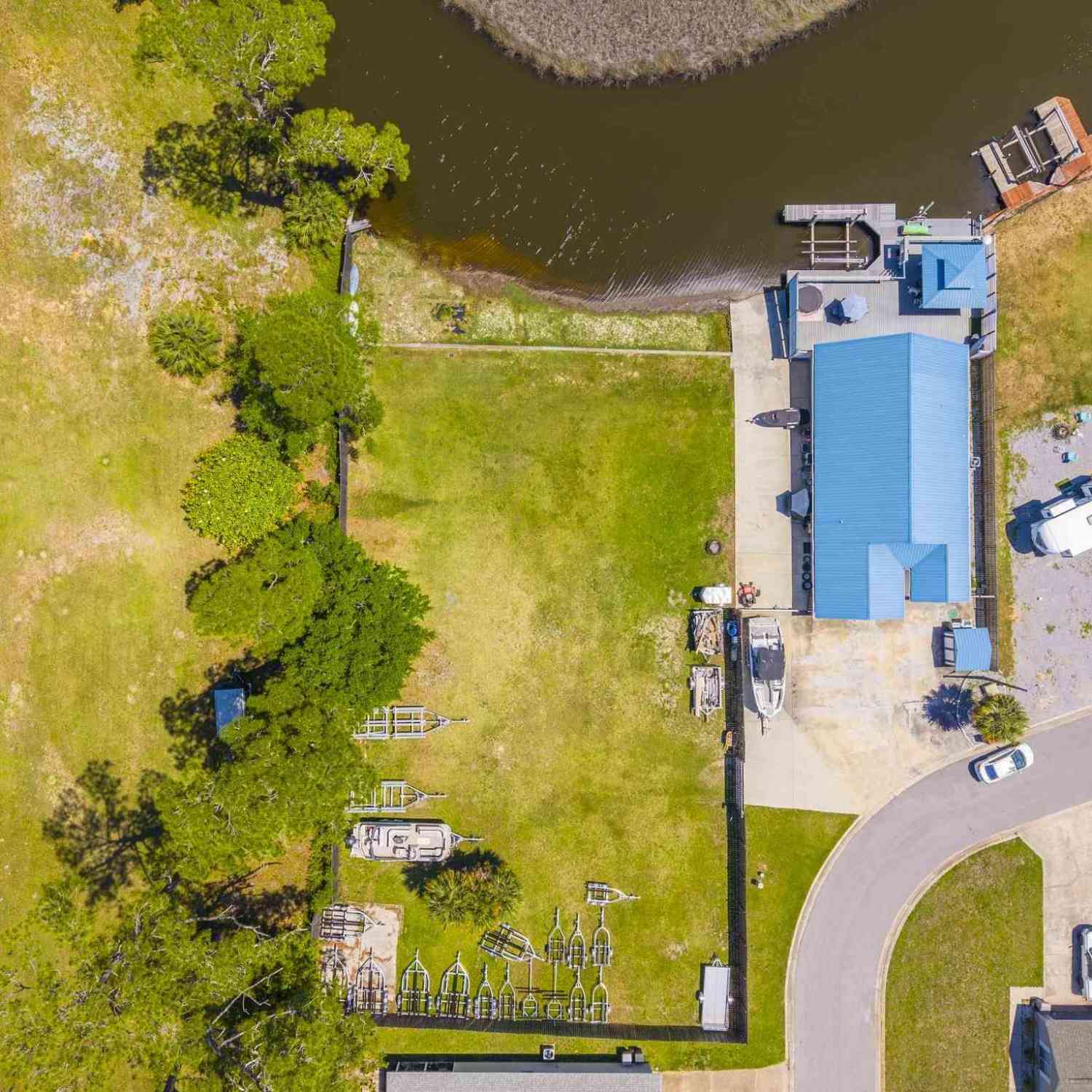 Homes For Sale - 724 Landing Ln<br/> Pensacola, FL 32507