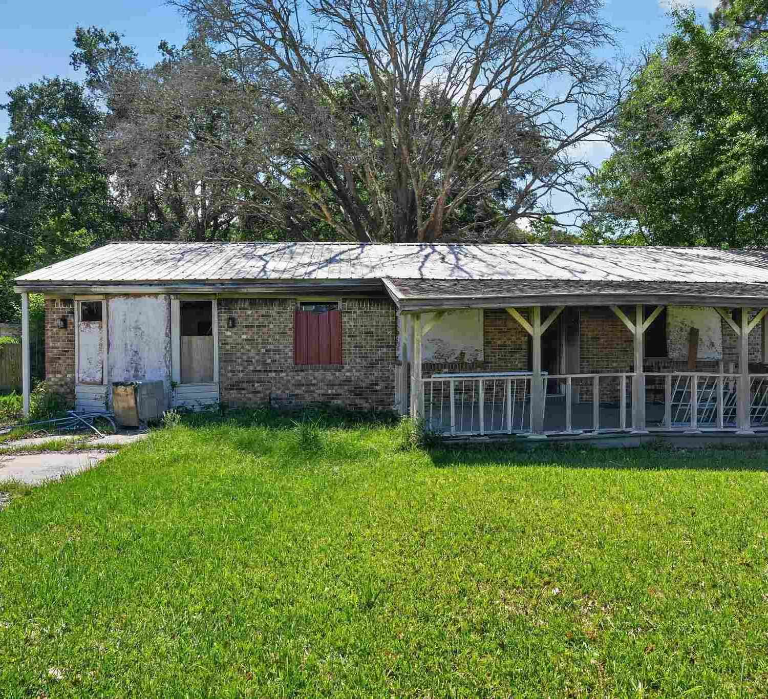 Homes For Sale - 10351 Bowman Ave<br/> Pensacola, FL 32534