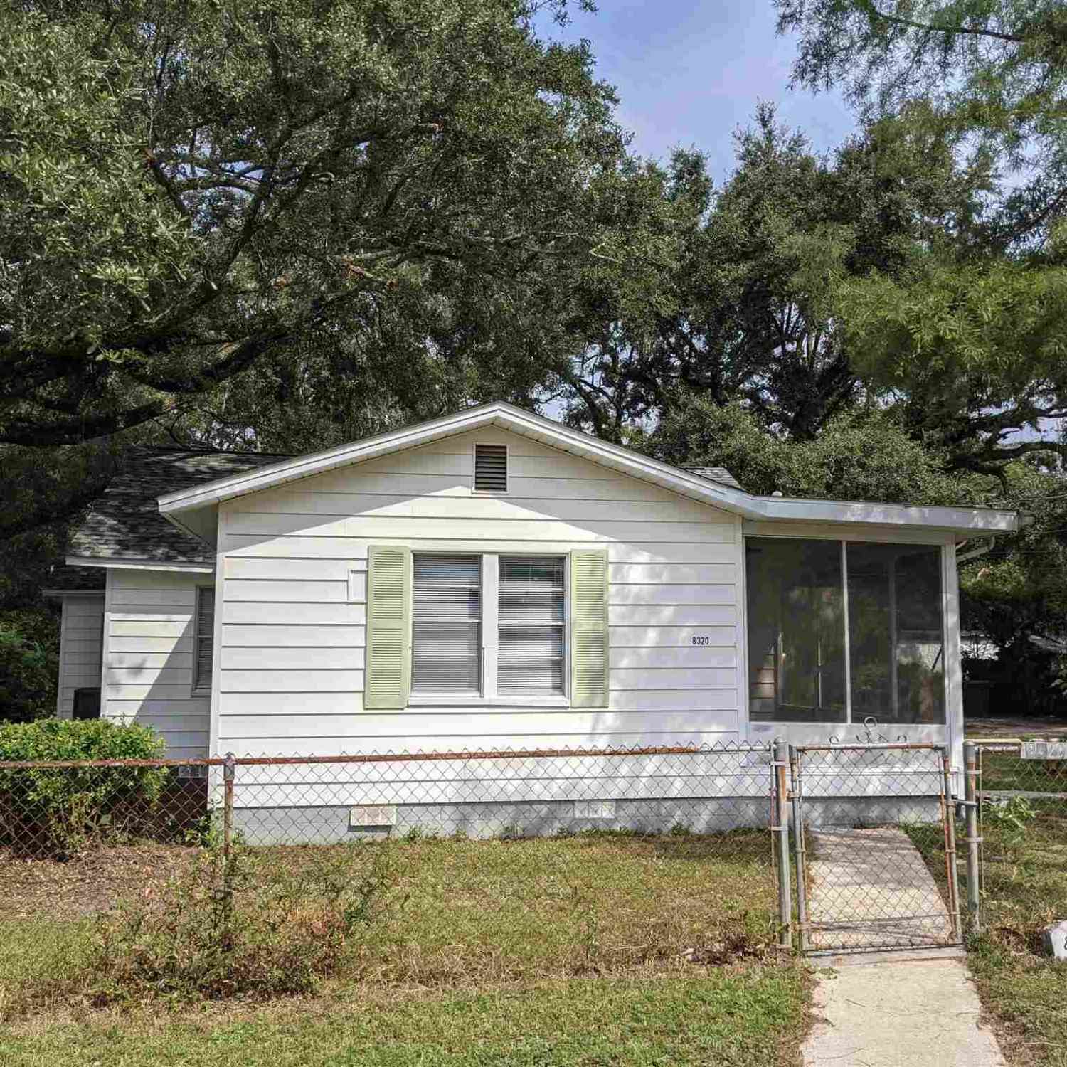 Homes For Sale - 8320 Binkley St<br/> Pensacola, FL 32514