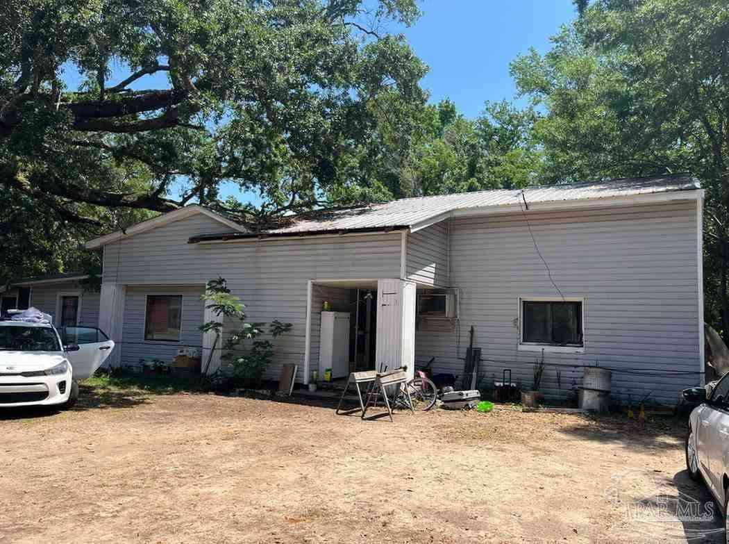 Homes For Sale - 4222 5th Ave<br/> Pace, FL 32571