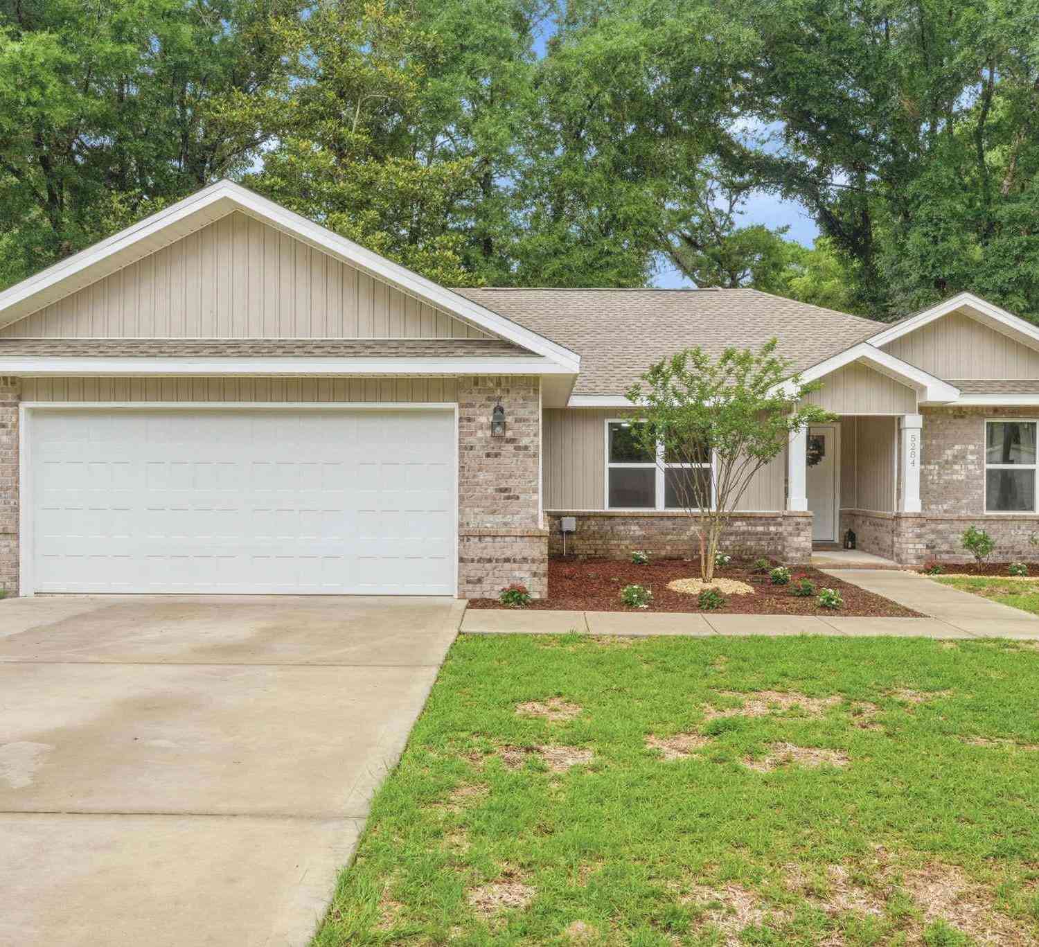 Homes For Sale - 5284 Godfrey St<br/> Okaloosa County, Crestview, FL 32539