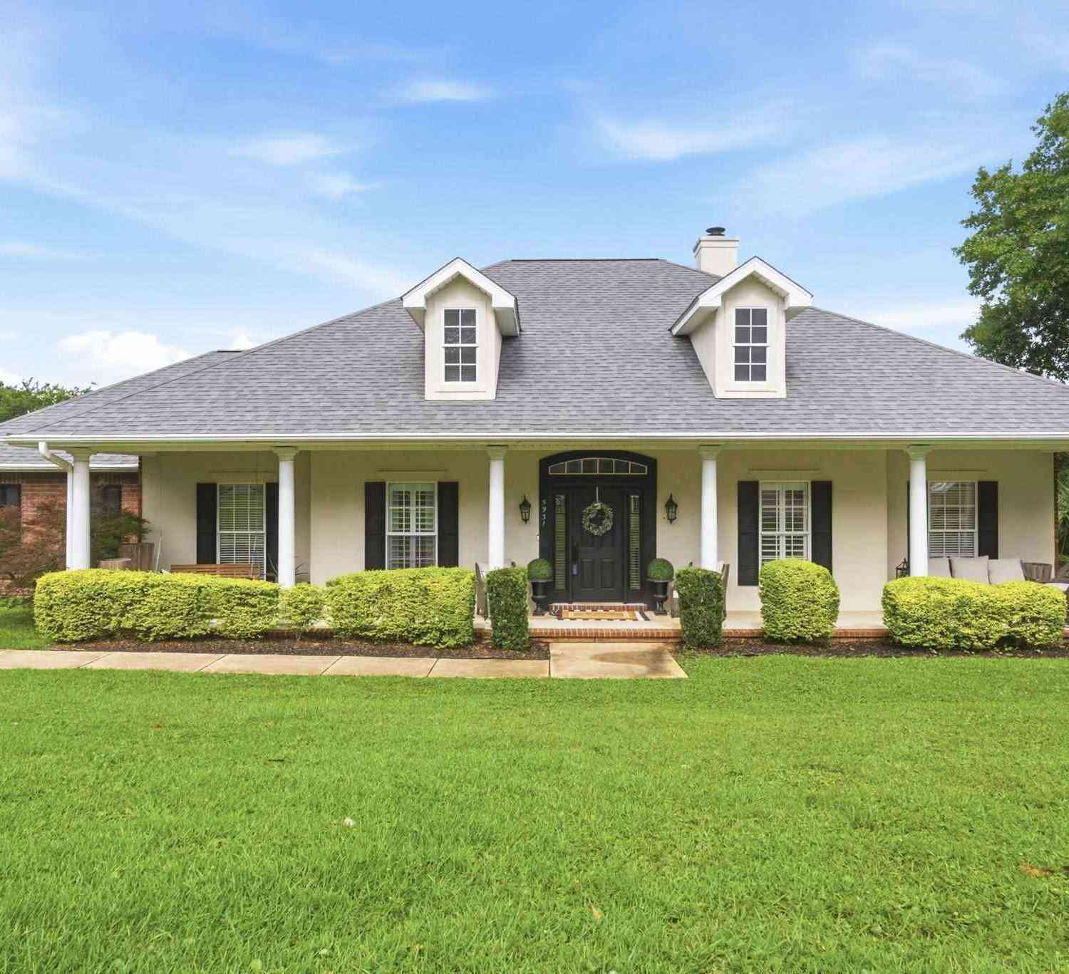 Homes For Sale - 5931 Otter Point Rd<br/> Pensacola, FL 32504