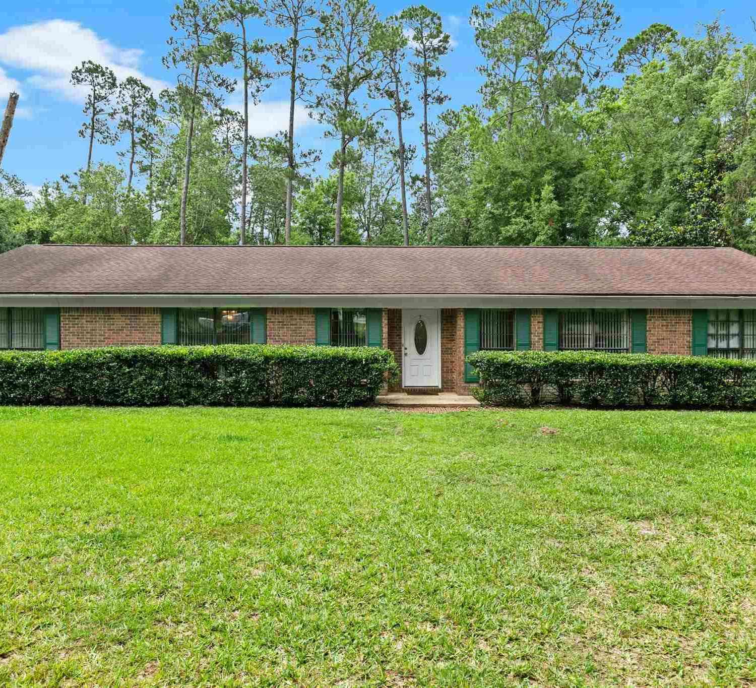 Homes For Sale - 3507 Stoddard Rd<br/> Pensacola, FL 32526