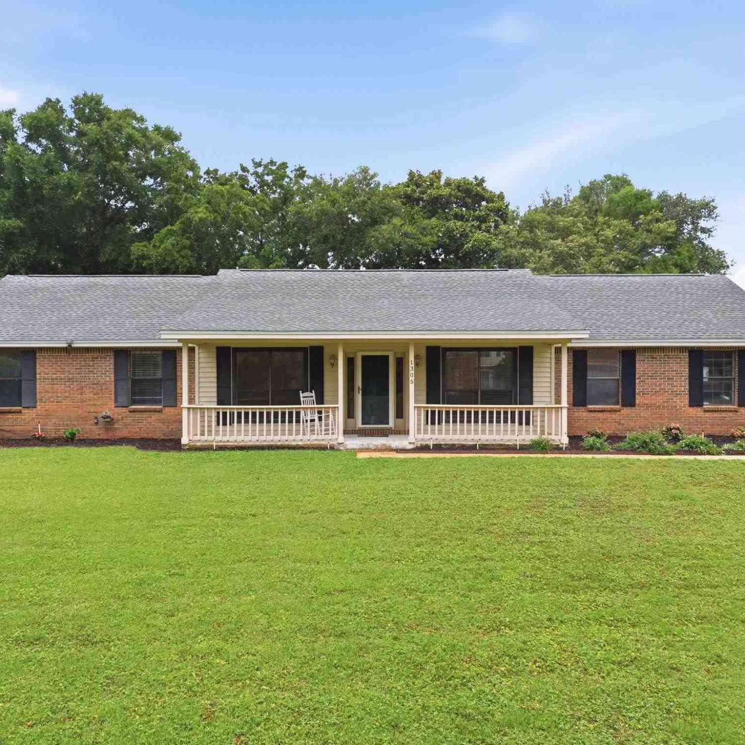 Homes For Sale - 1305 Calcutta Dr<br/> Santa Rosa County, Gulf Breeze, FL 32563