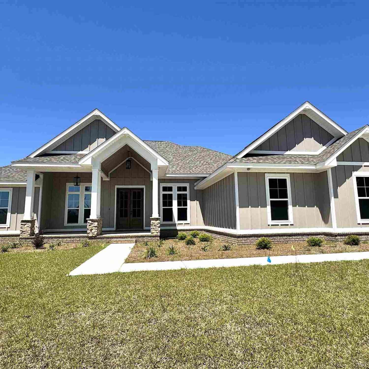 Homes For Sale - 2413 Okatie Ln<br/> Cantonment, FL 32533