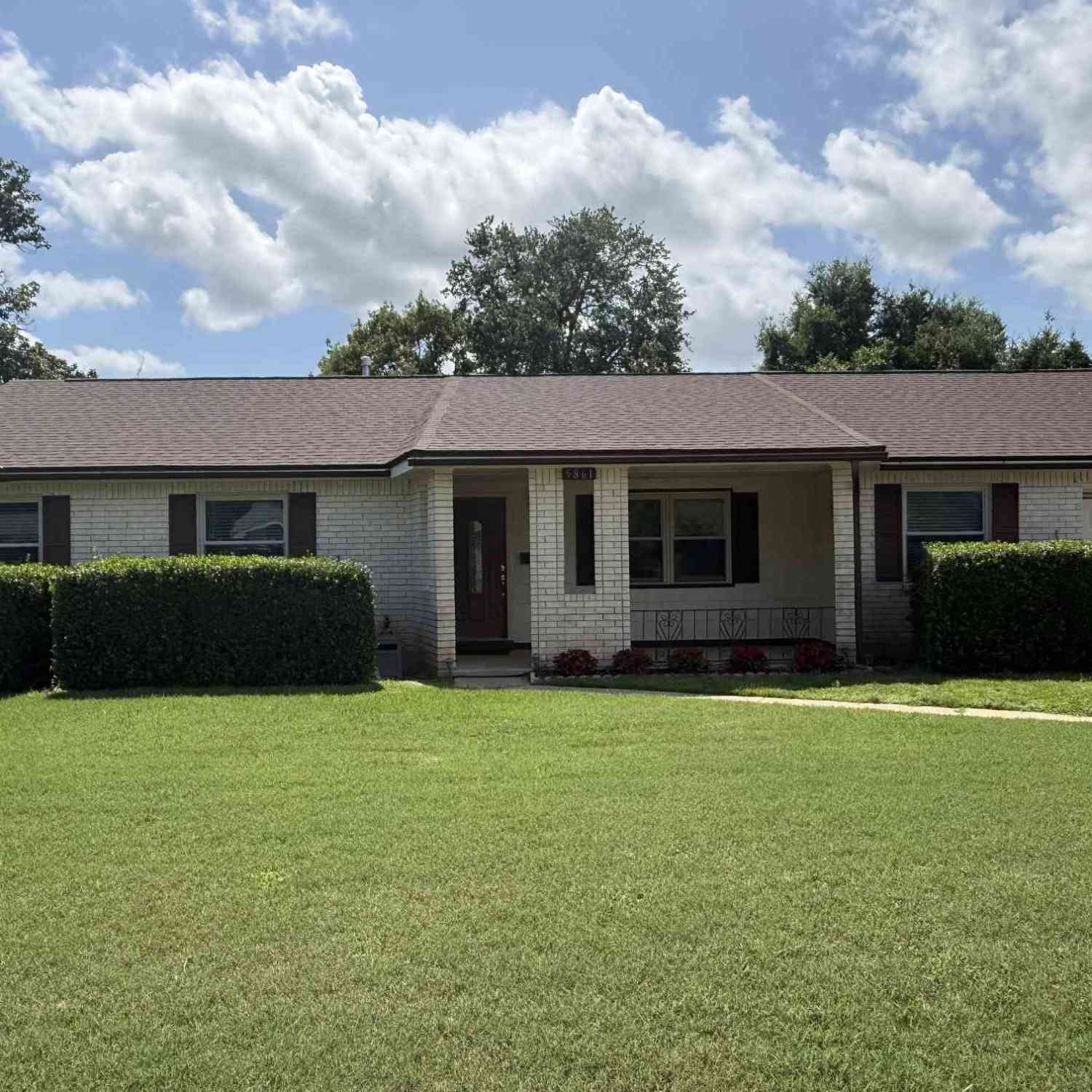 Homes For Sale - 5861 Leesway Blvd<br/> Pensacola, FL 32504
