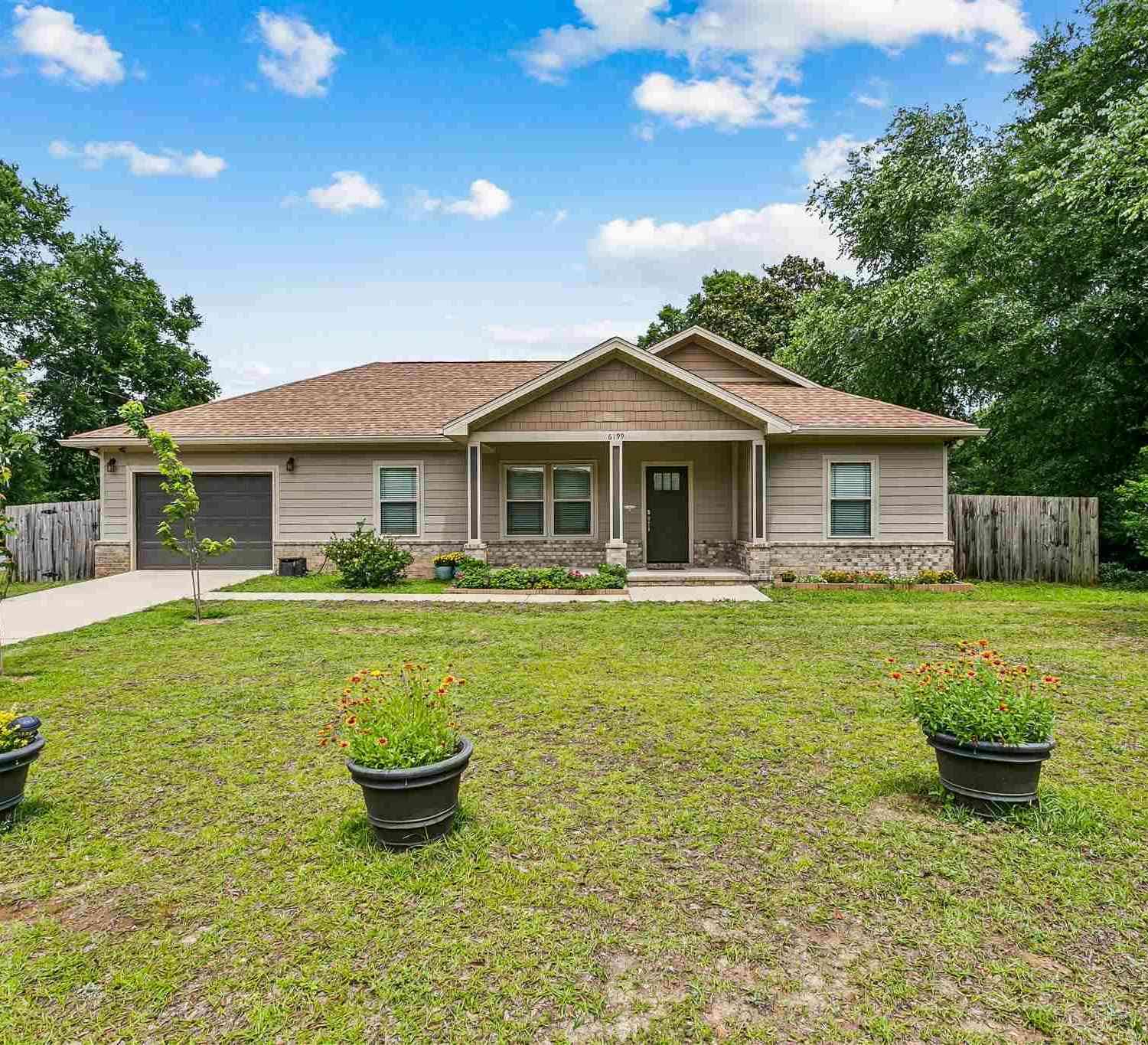 Homes For Sale - 6199 Old Hickory Rd<br/> Okaloosa County, Crestview, FL 32539