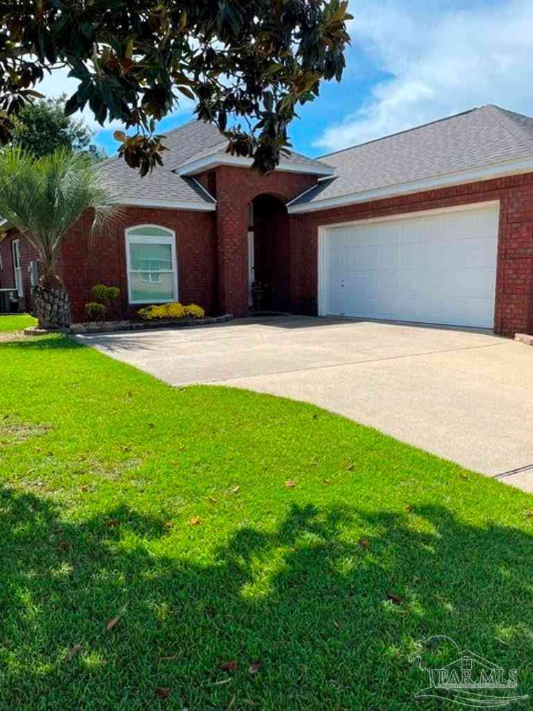 Homes For Sale - 2555 Pine Forest Rd<br/> Cantonment, FL 32533
