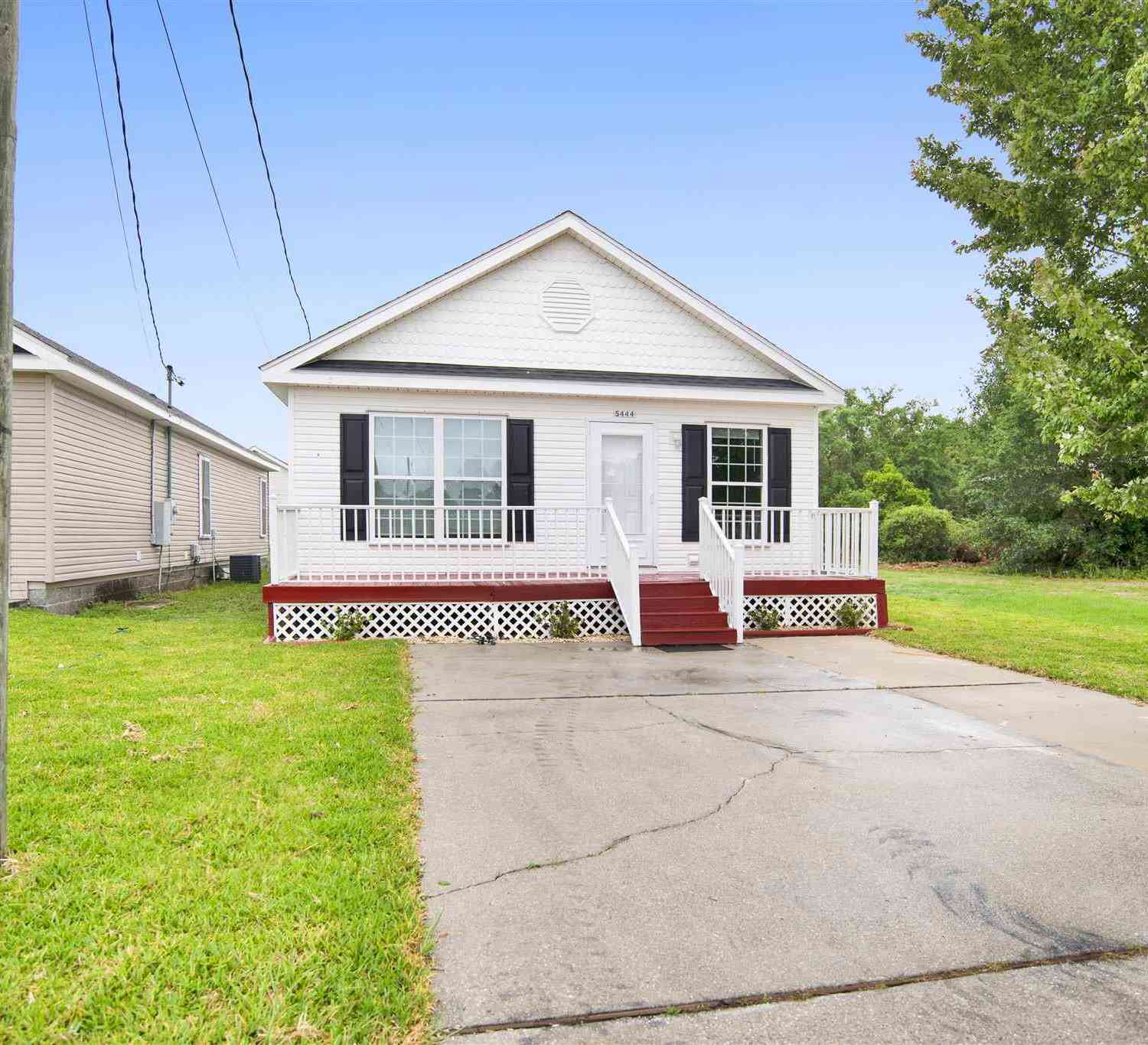 Homes For Sale - 5444 Statler Ave<br/> Pensacola, FL 32504