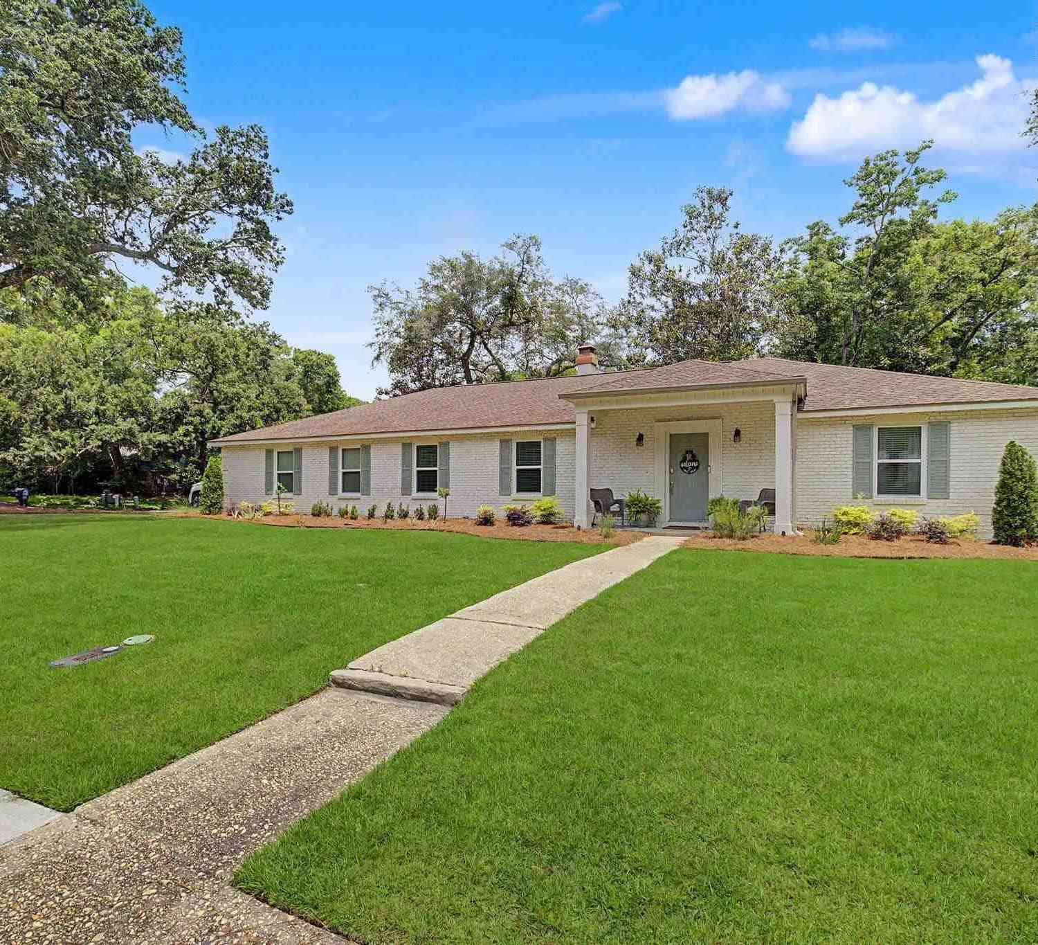 Homes For Sale - 4616 Baywoods Dr<br/> Pensacola, FL 32504