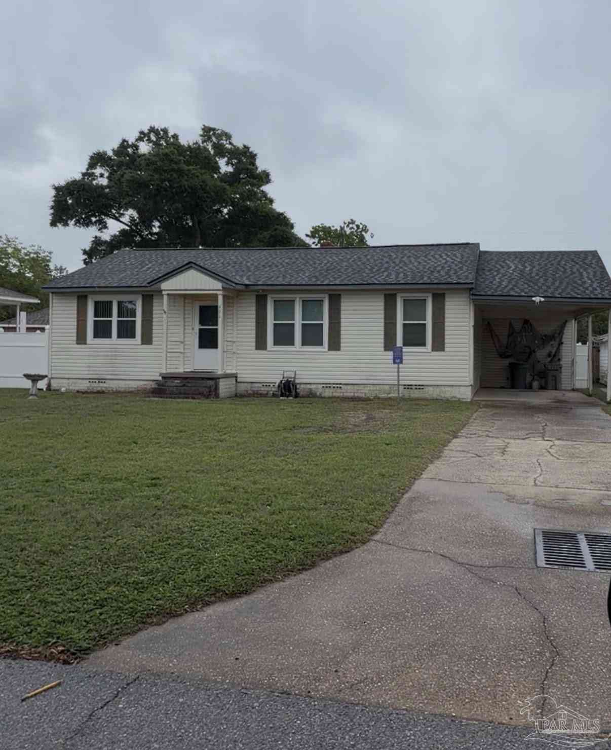 Homes For Sale - 408 Labree Rd<br/> Pensacola, FL 32507
