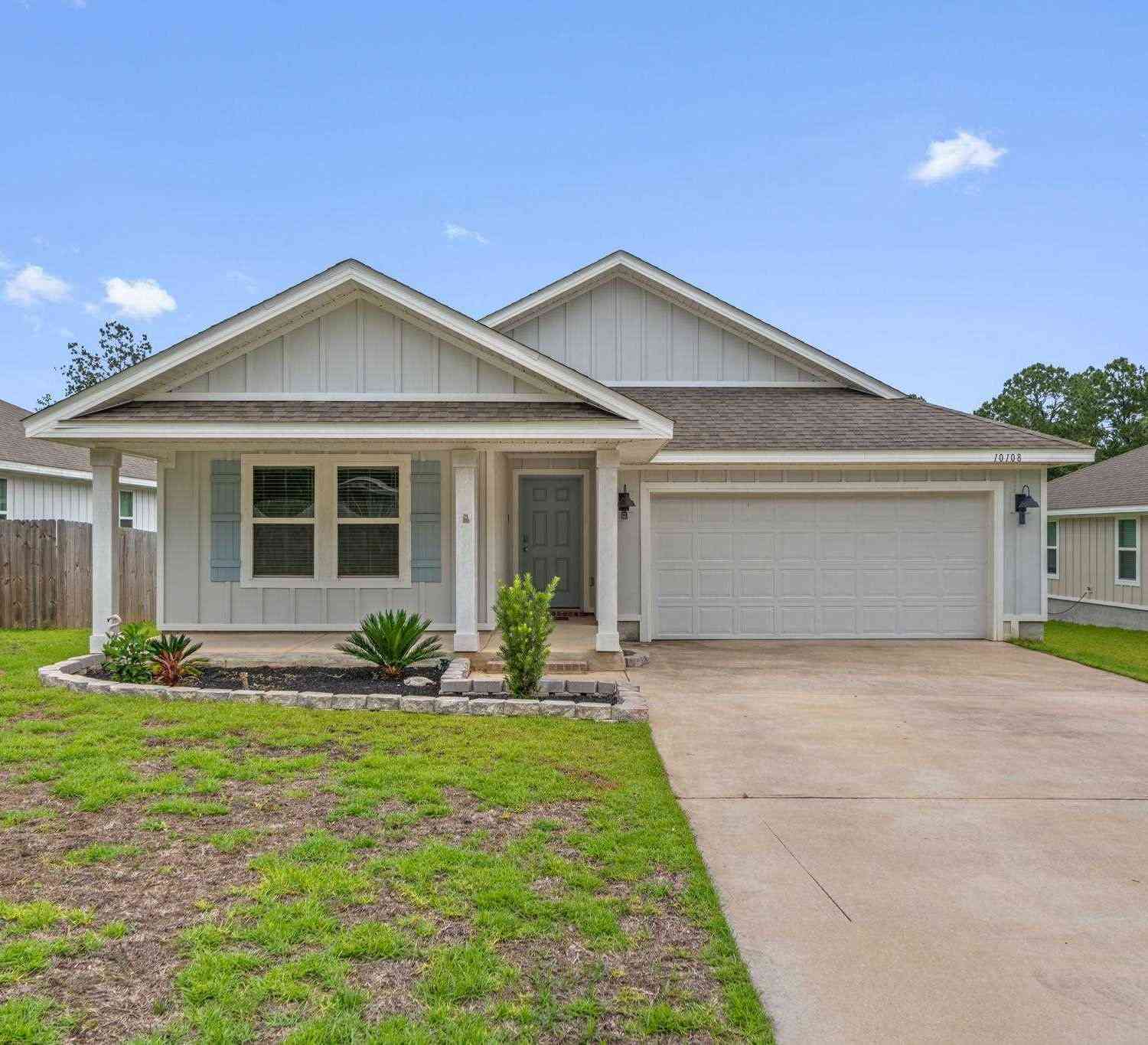 Homes For Sale - 10108 Oak Haven Rd<br/> Pensacola, FL 32526
