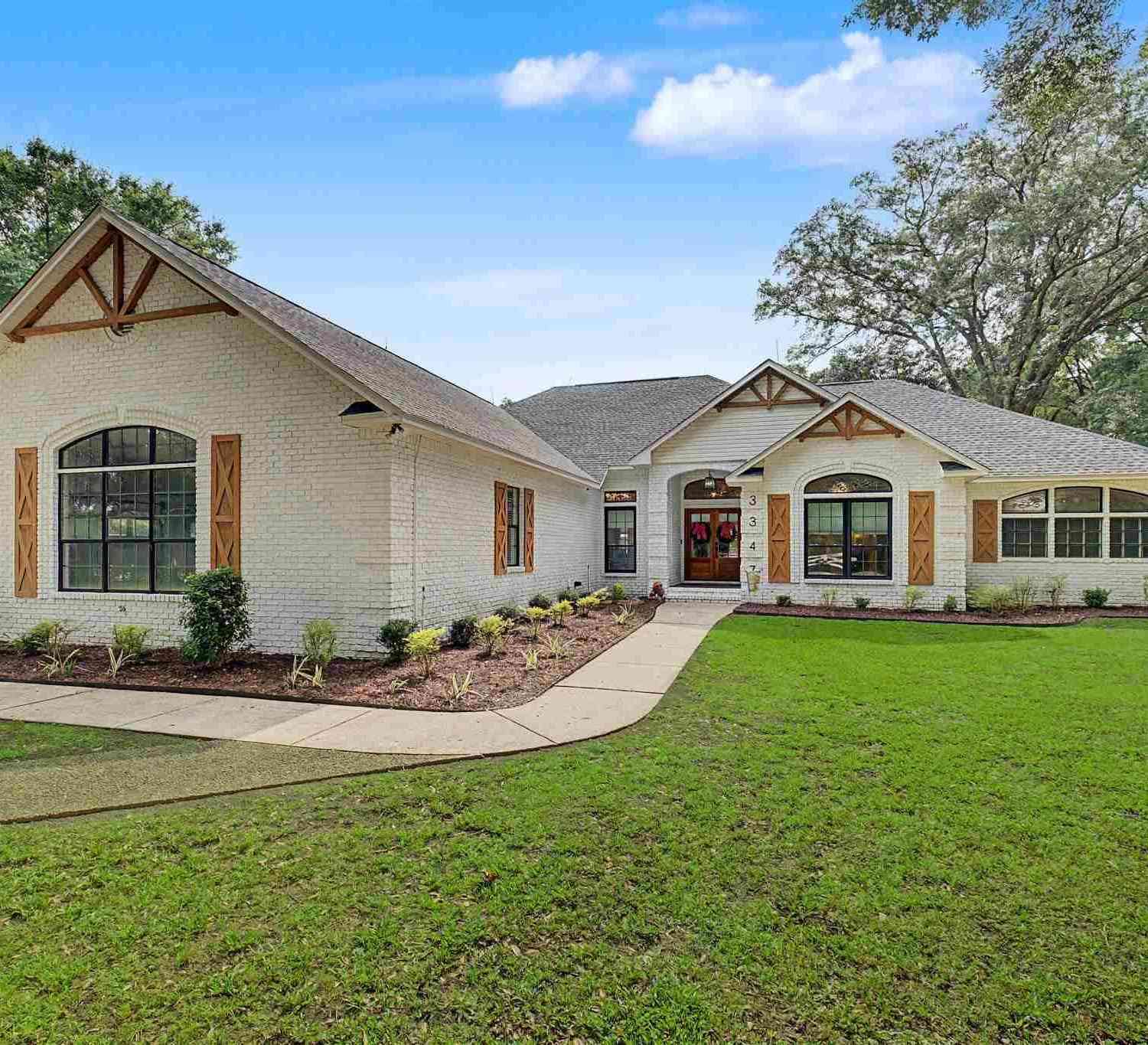 Homes For Sale - 3347 Hwy 297 A<br/> Cantonment, FL 32533