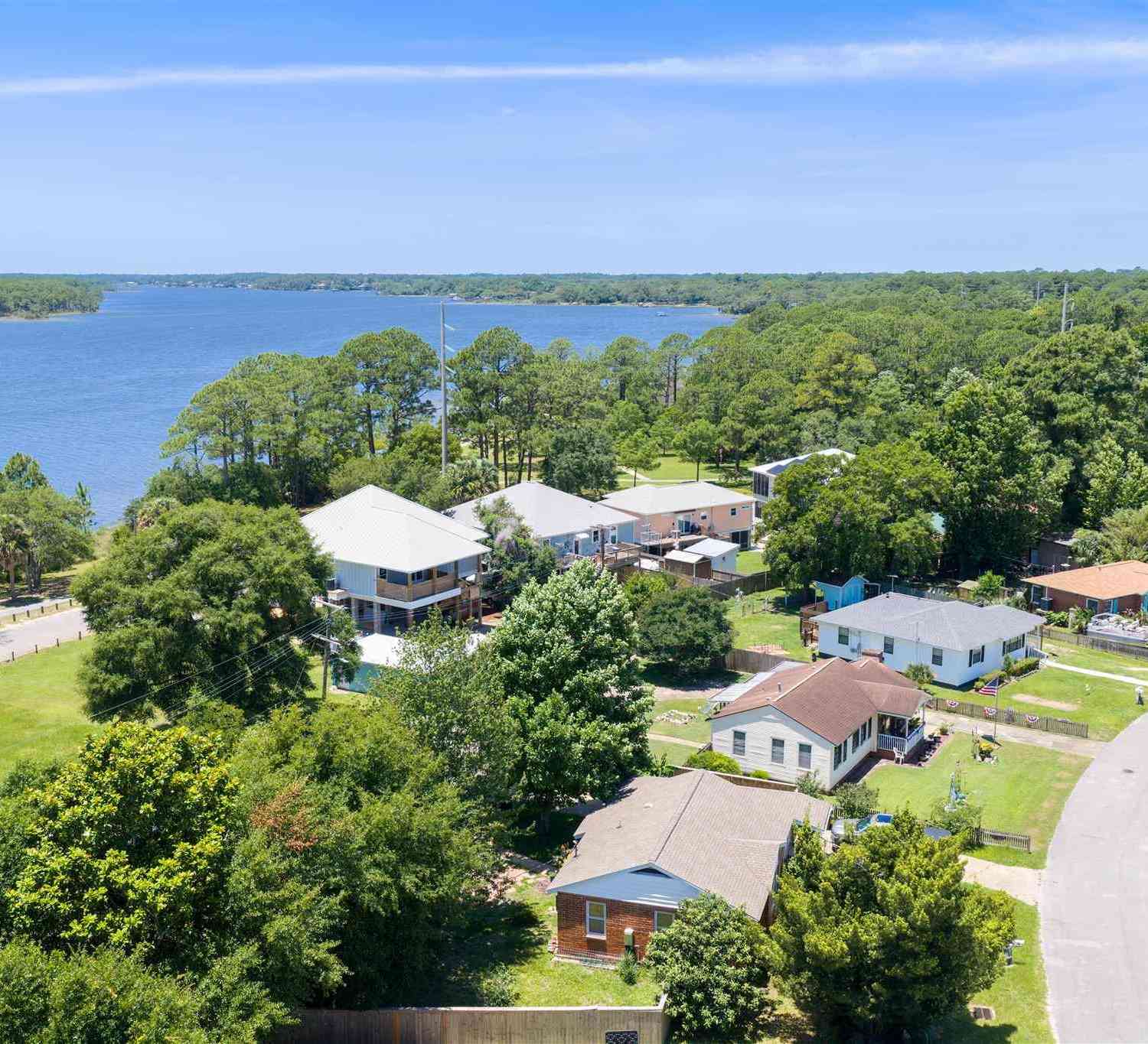 Homes For Sale - 215 Berry Rd<br/> Pensacola, FL 32507