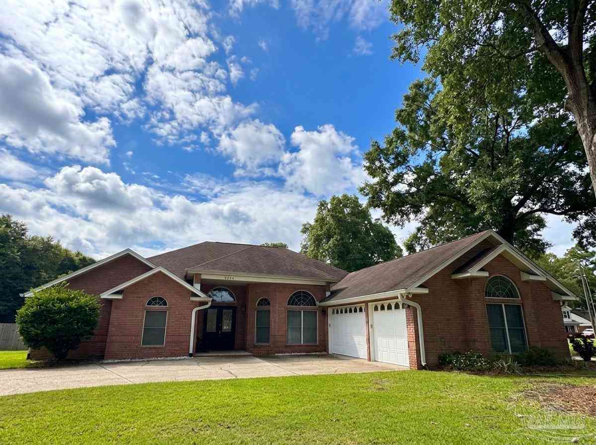 Homes For Sale - 9244 Bell Ridge Dr<br/> Pensacola, FL 32526